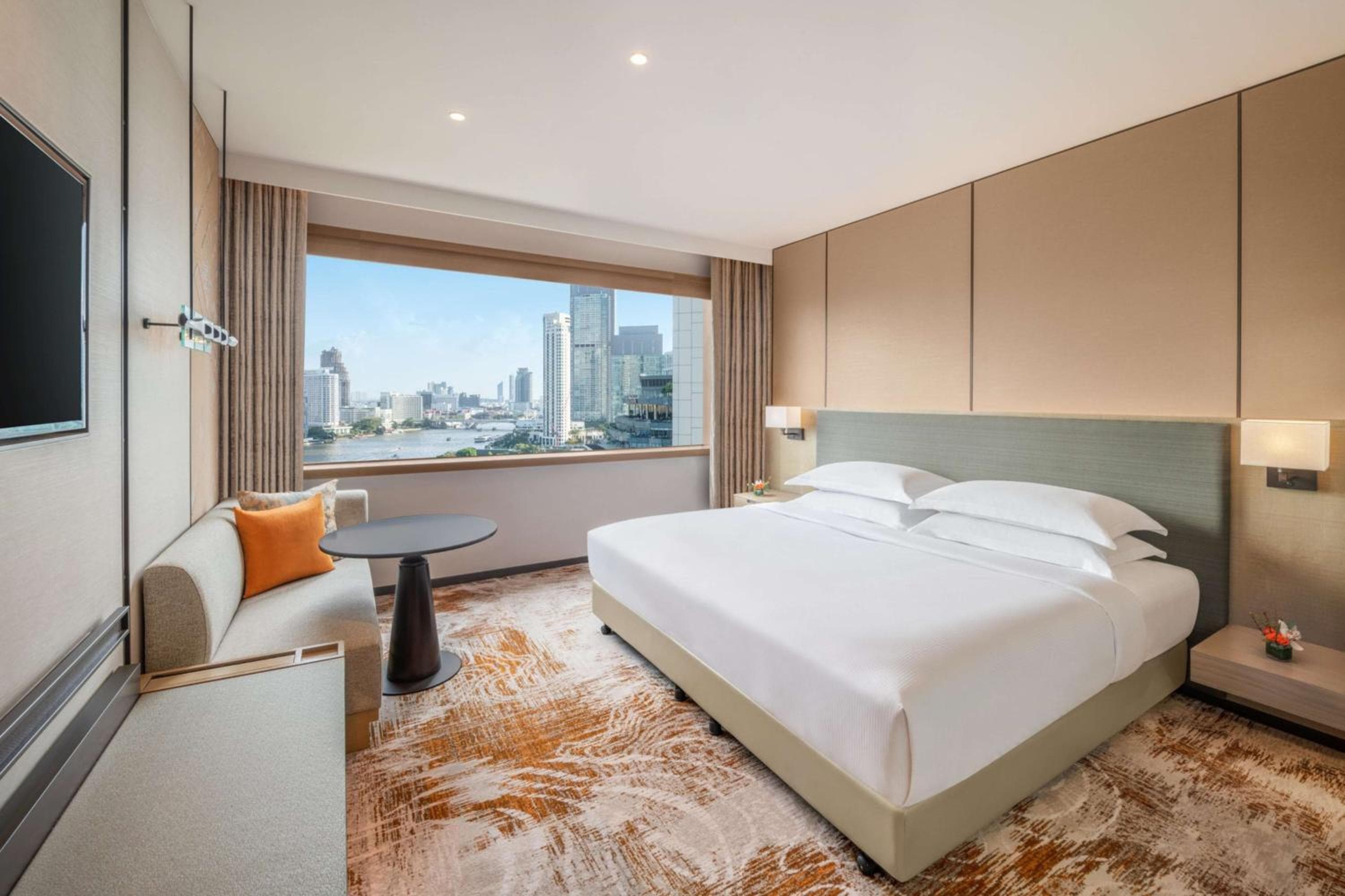 Millennium Hilton Bangkok — 25