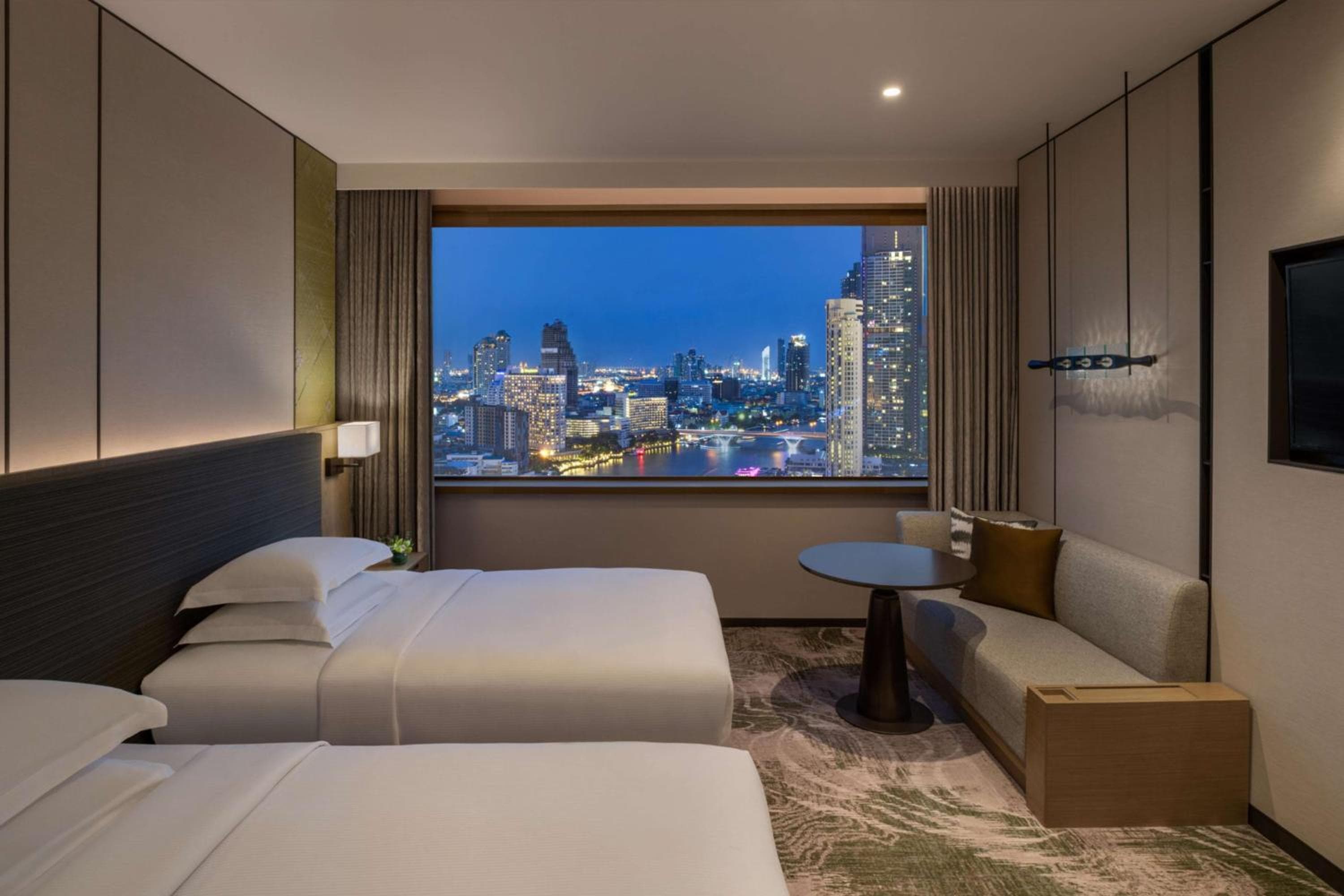Millennium Hilton Bangkok — 6