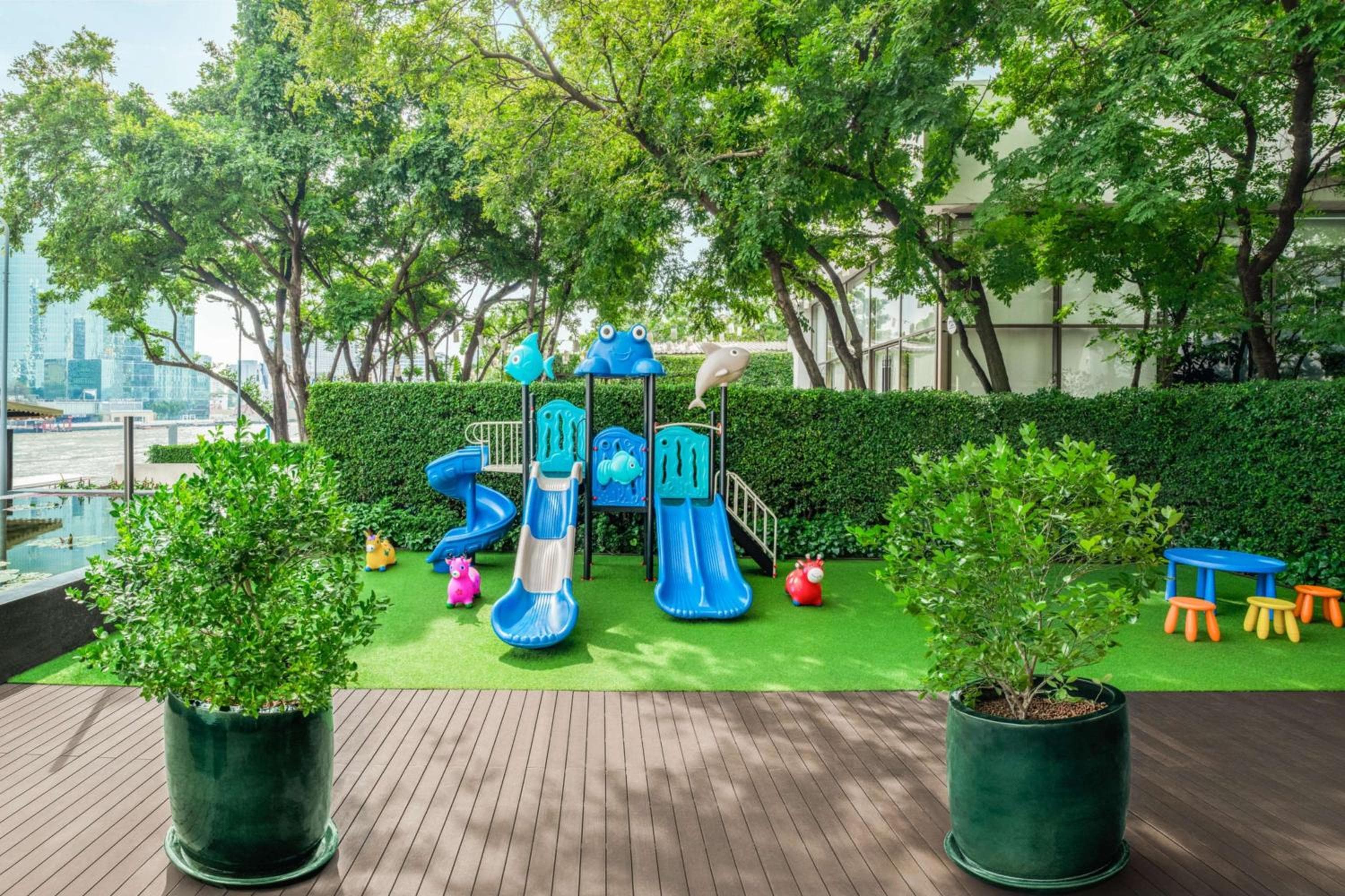 Millennium Hilton Bangkok — 15