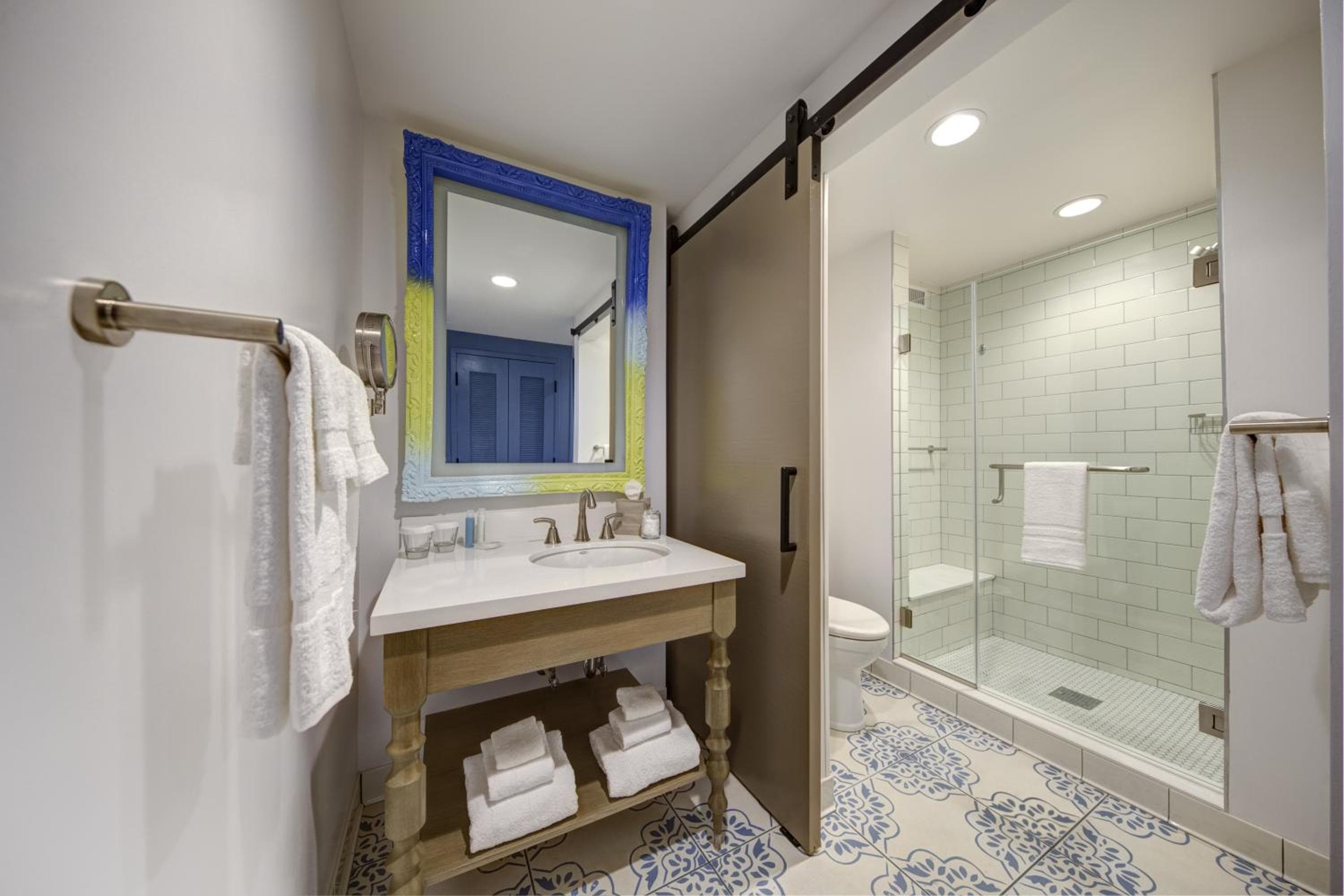 Universal's Loews Sapphire Falls Resort — 7