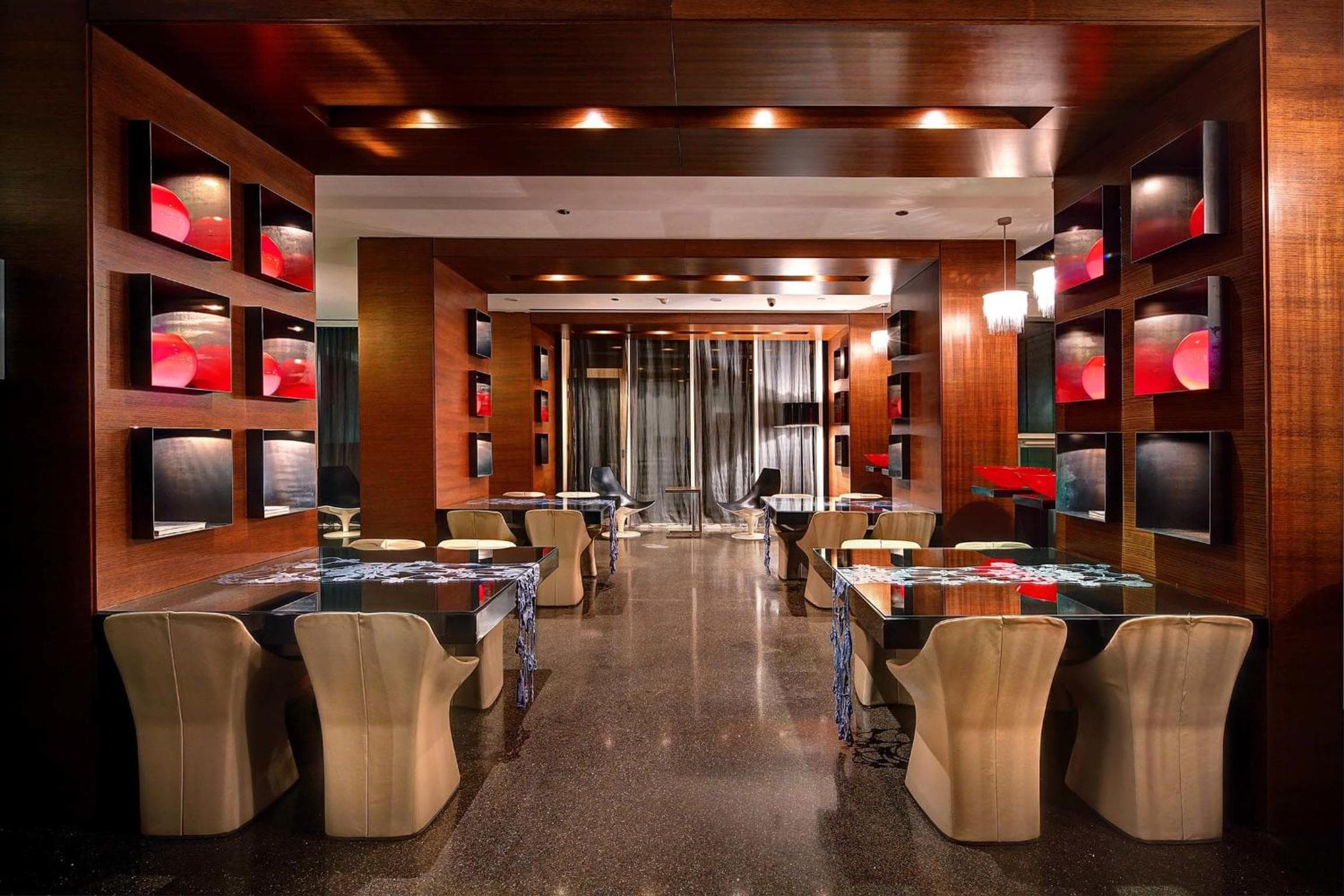 Olivia Plaza Hotel — 3