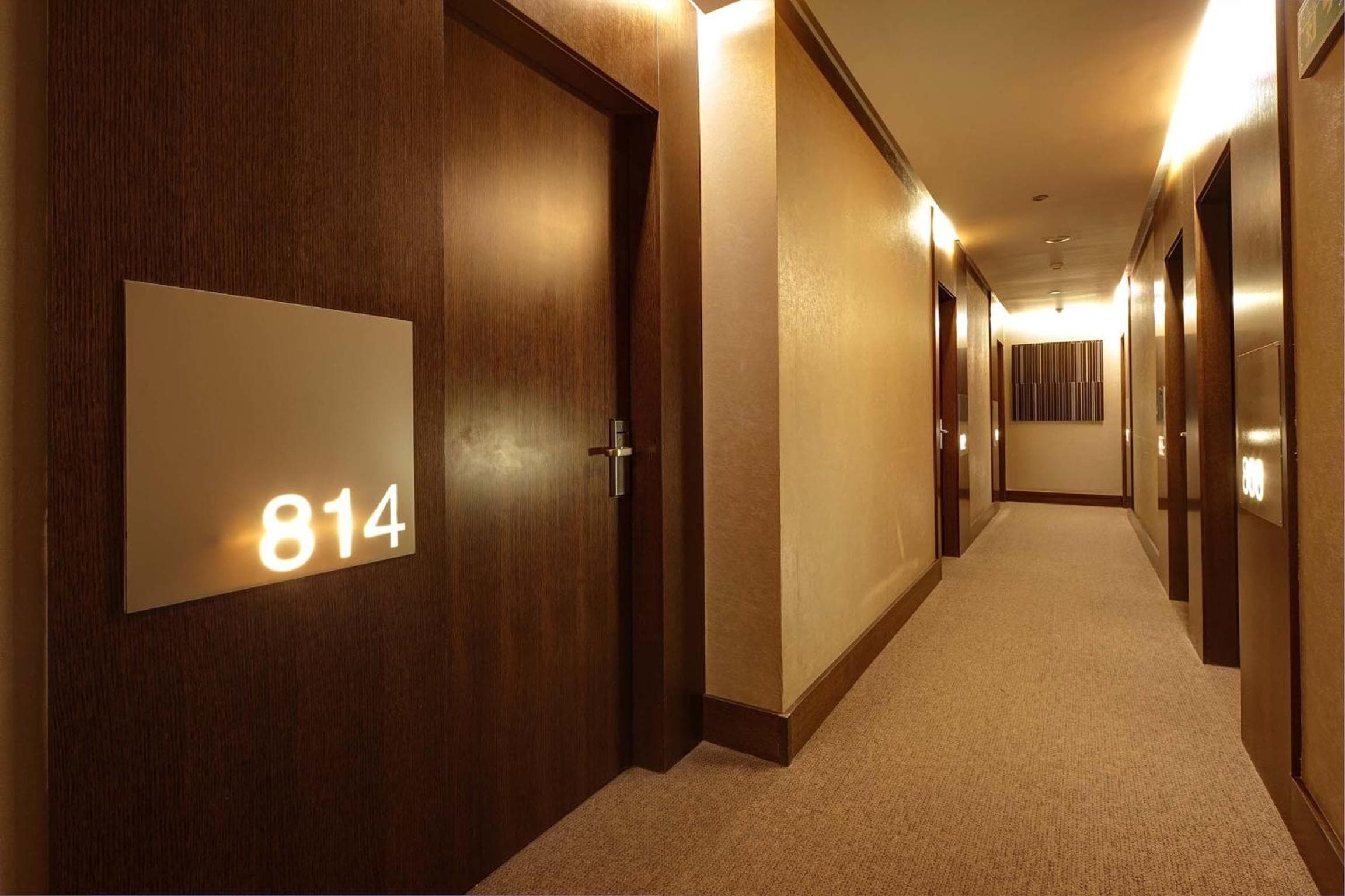 Olivia Plaza Hotel — 12