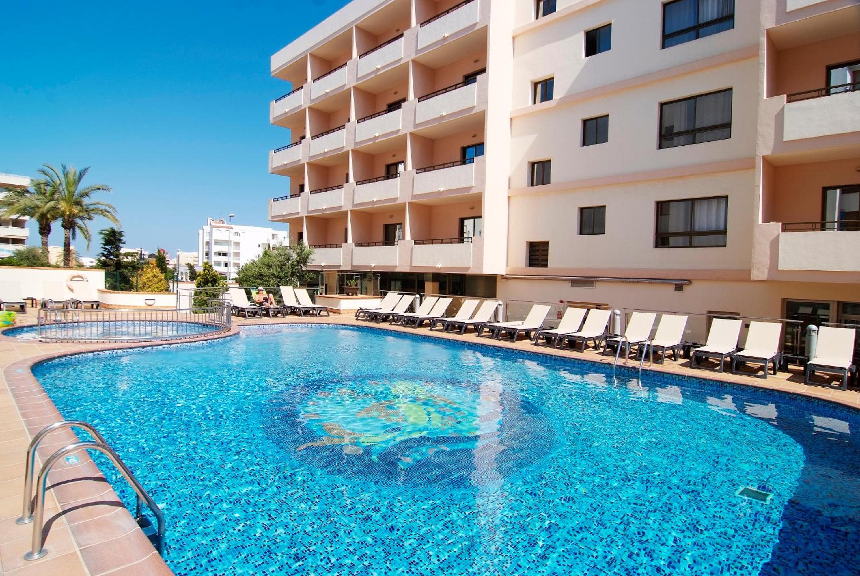 Invisa Hotel La Cala — 7