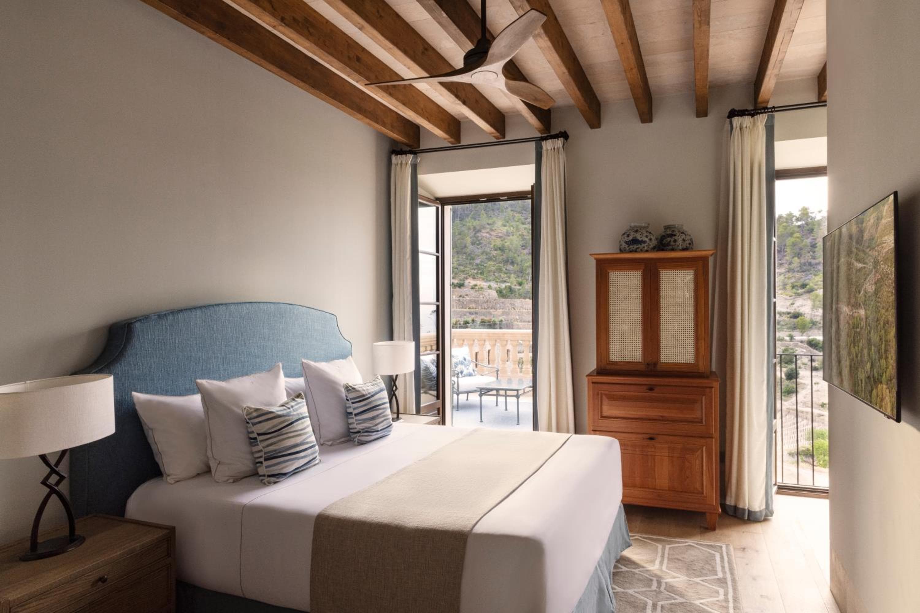 Son Bunyola Resort and Villas — 12