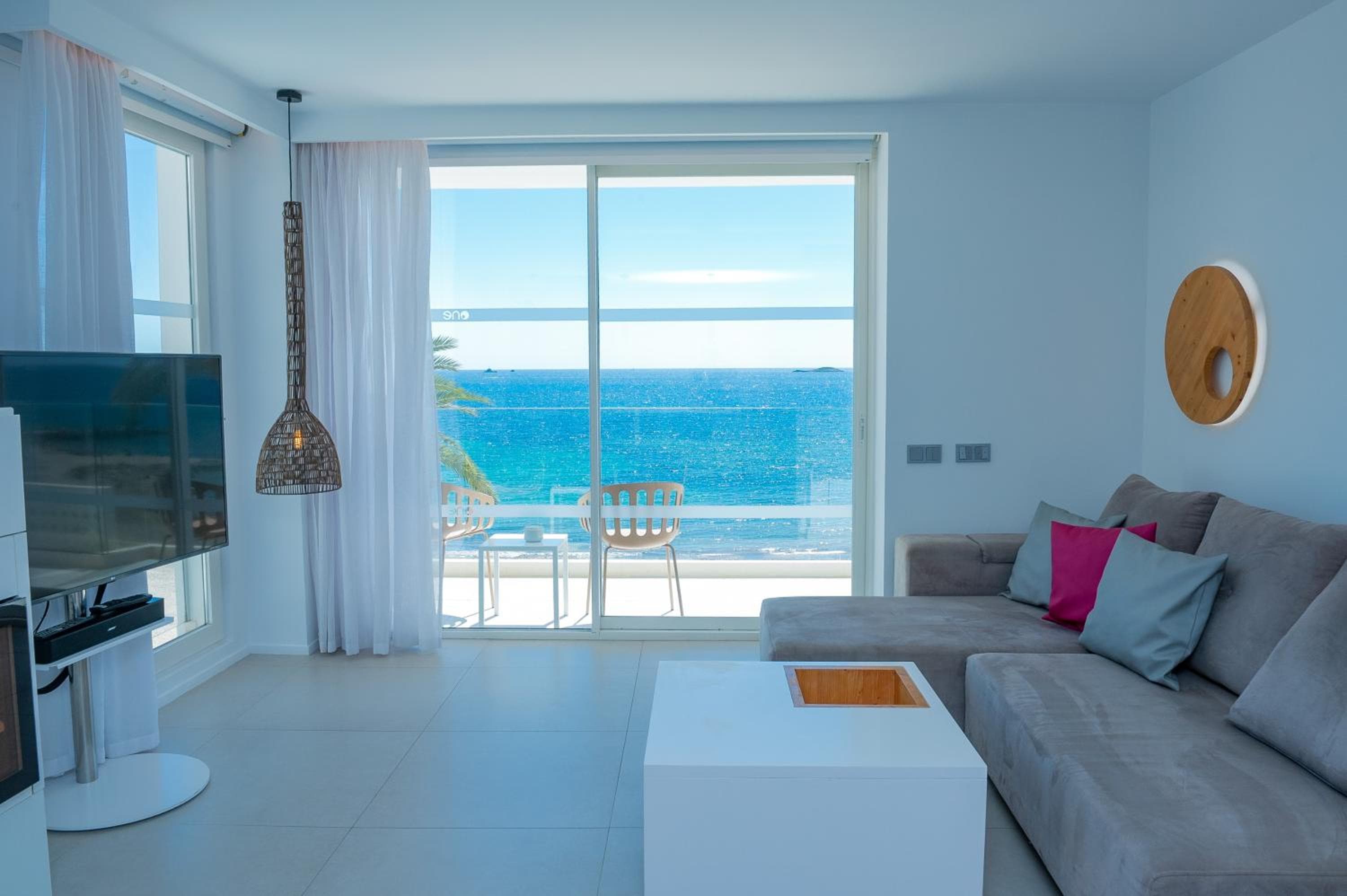 One Ibiza Suites — 20
