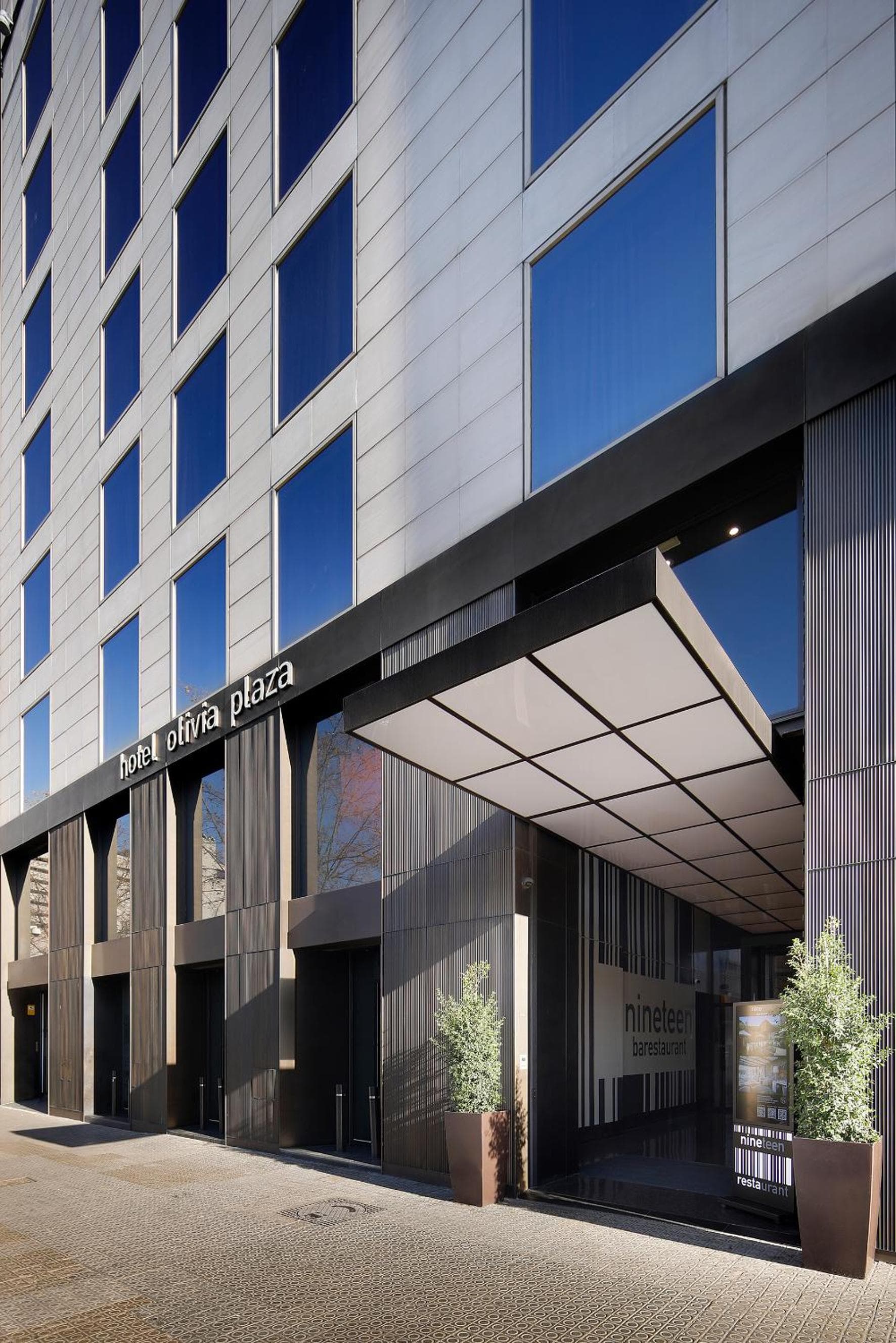 Olivia Plaza Hotel — 22