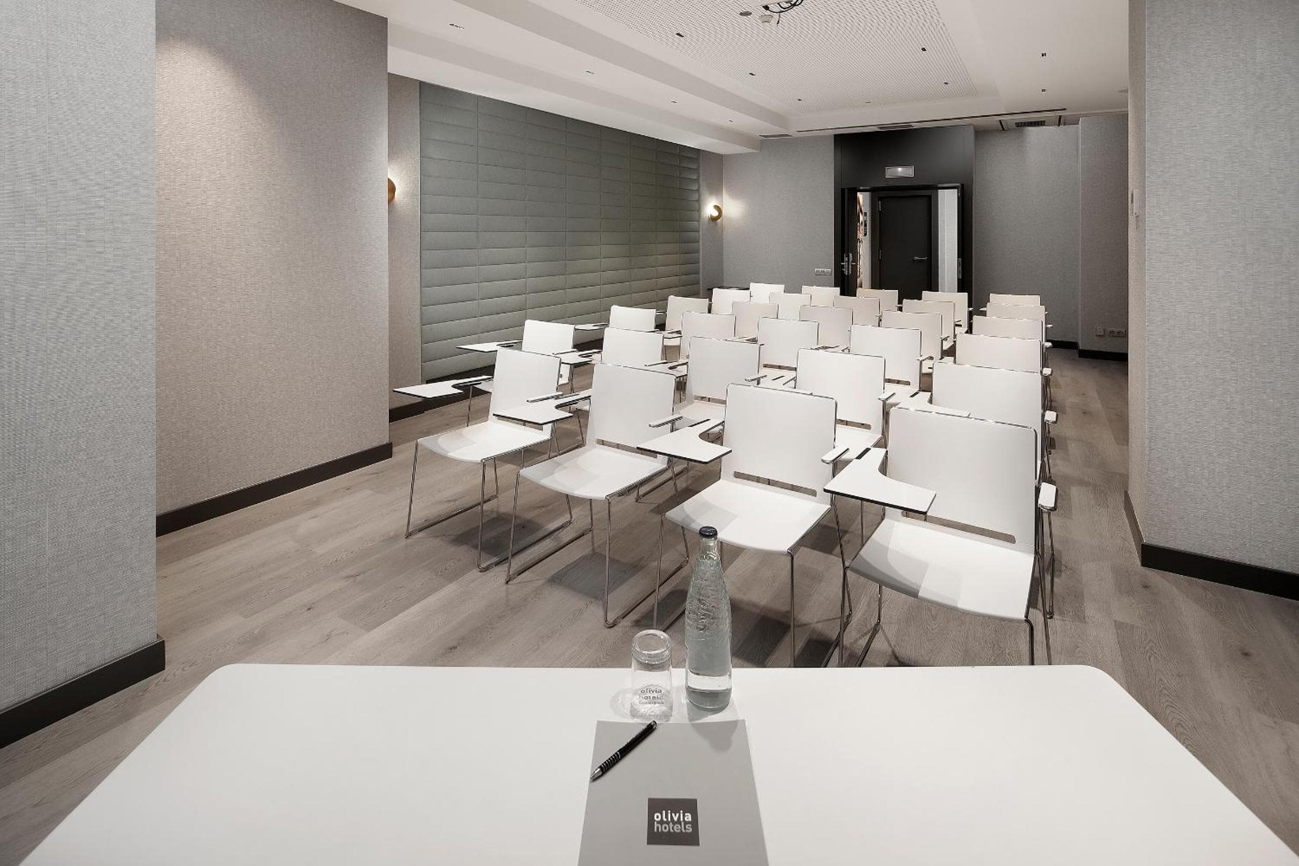 Olivia Plaza Hotel — 29