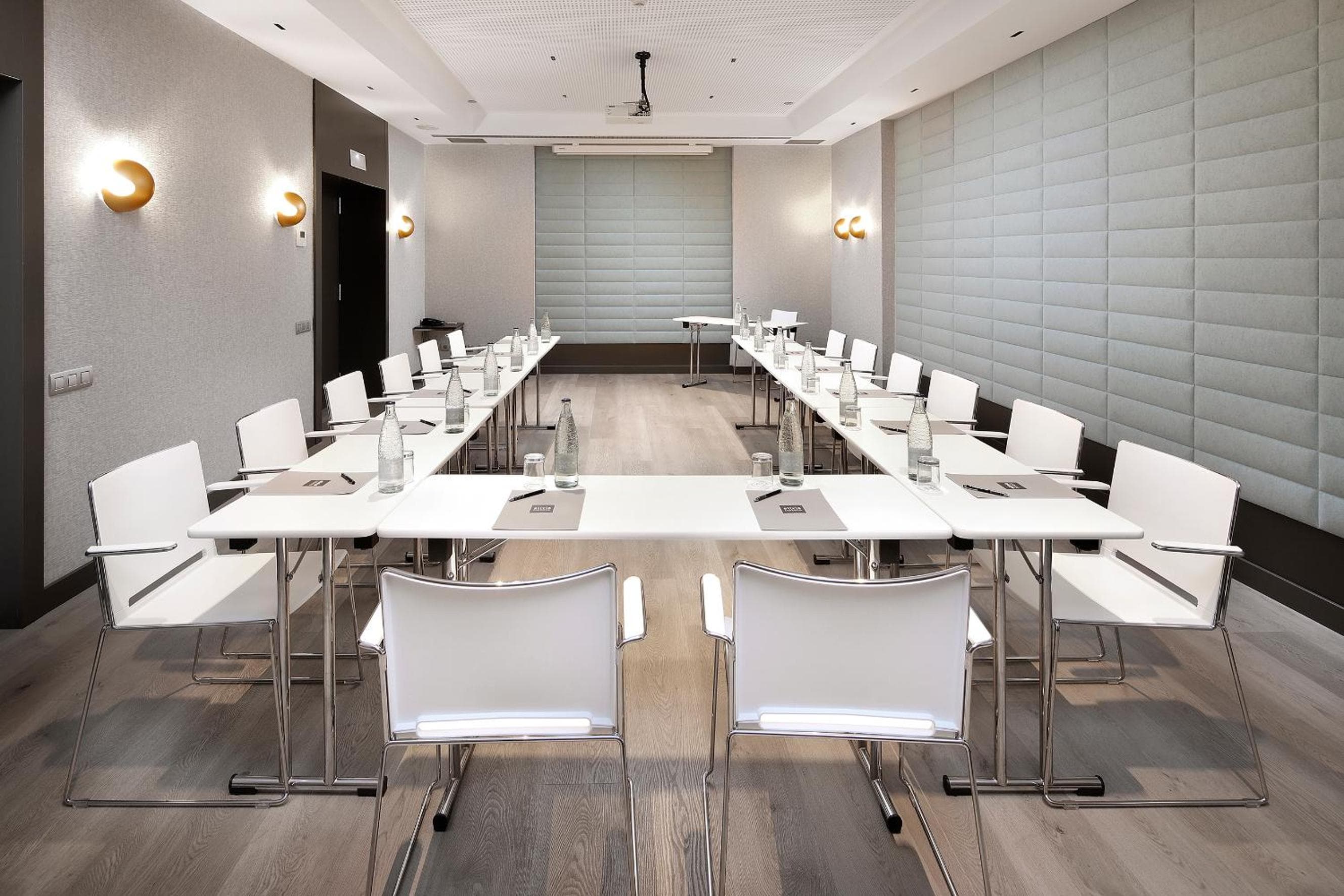 Olivia Plaza Hotel — 7
