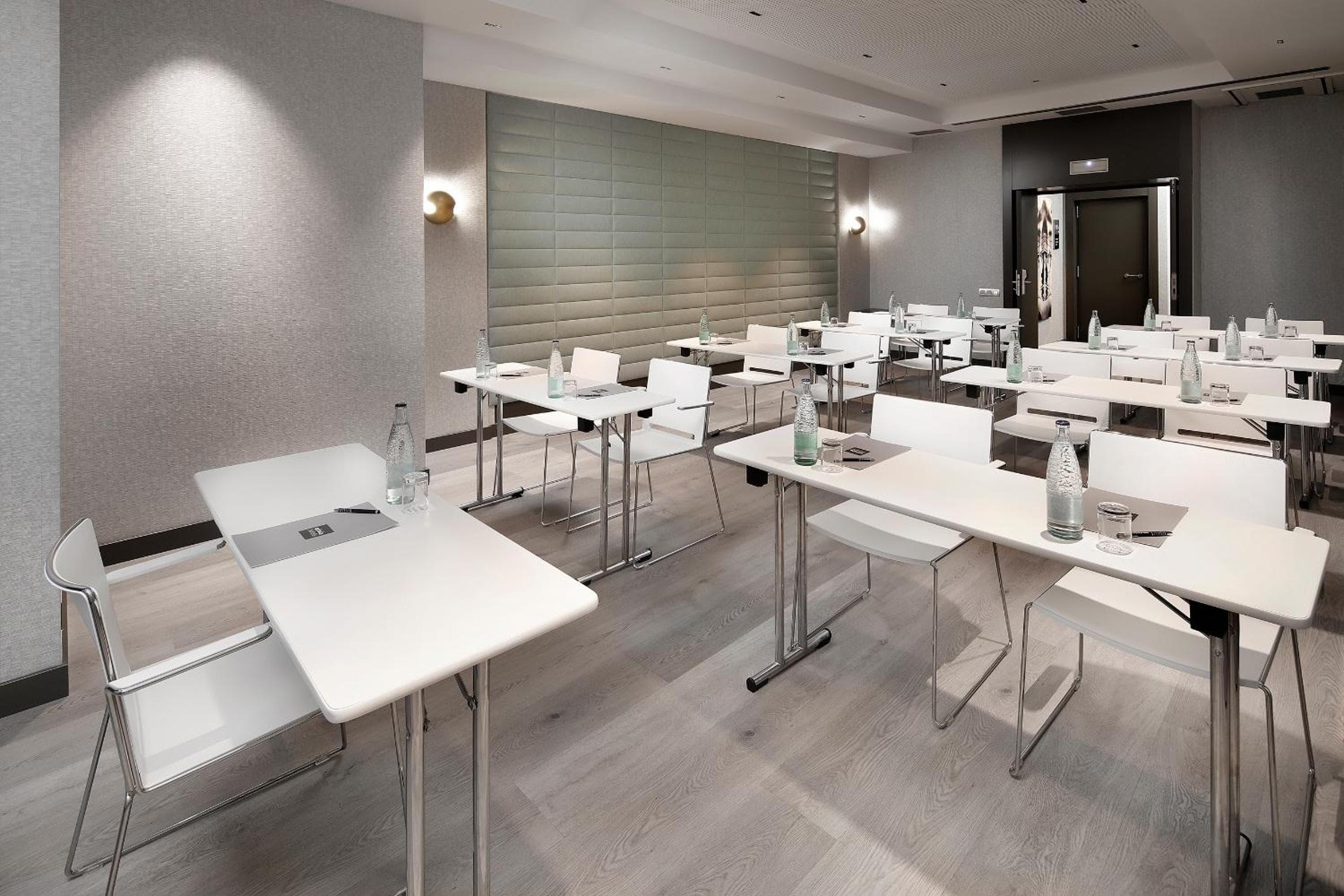 Olivia Plaza Hotel — 27