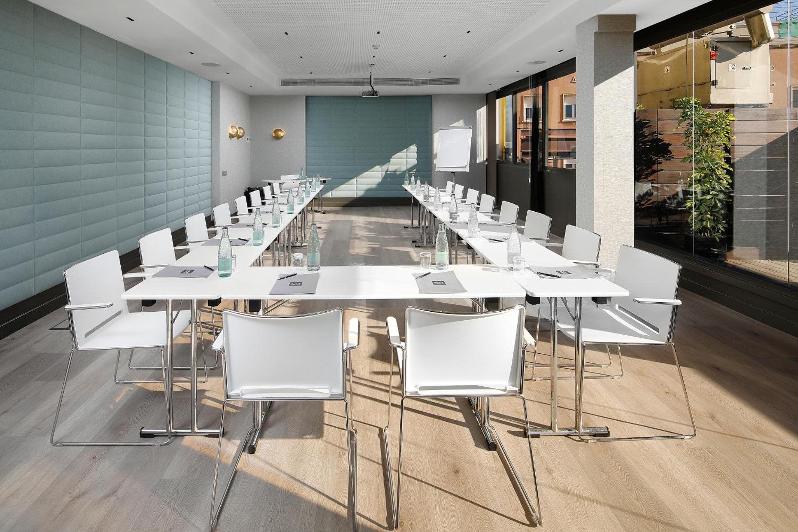 Olivia Plaza Hotel — 24