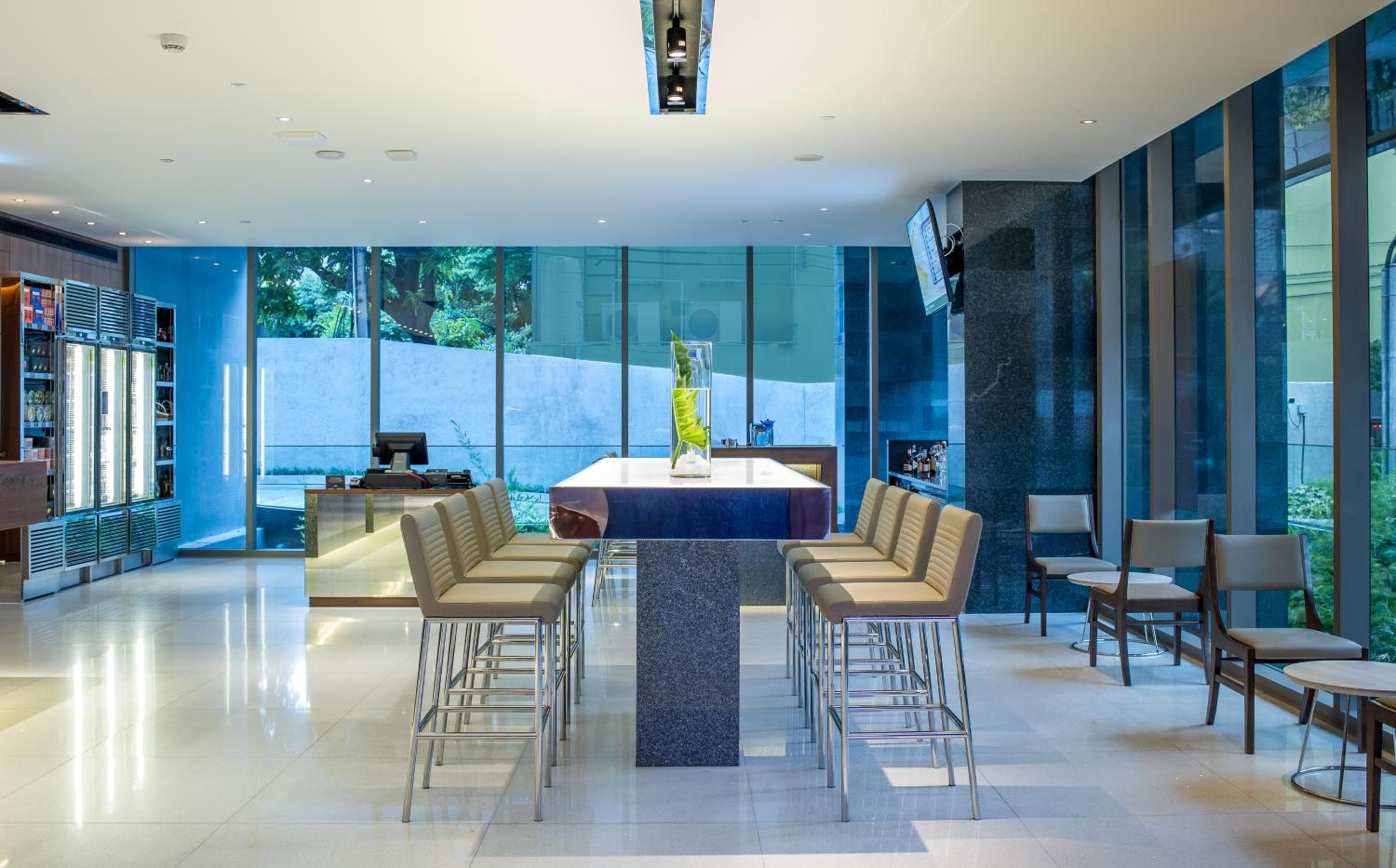 Amara Bangkok Hotel — 14