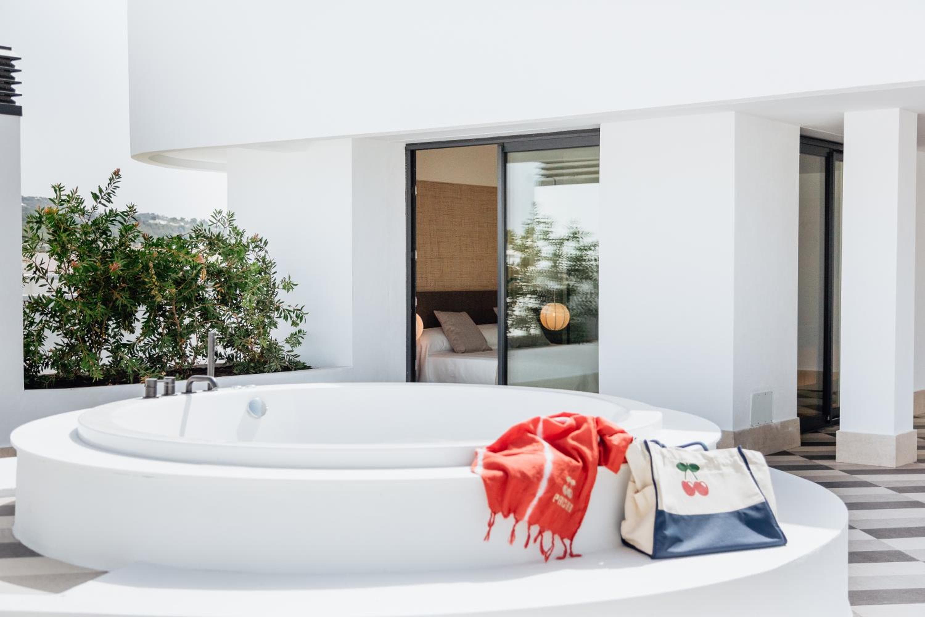 Pacha Hotel — 1