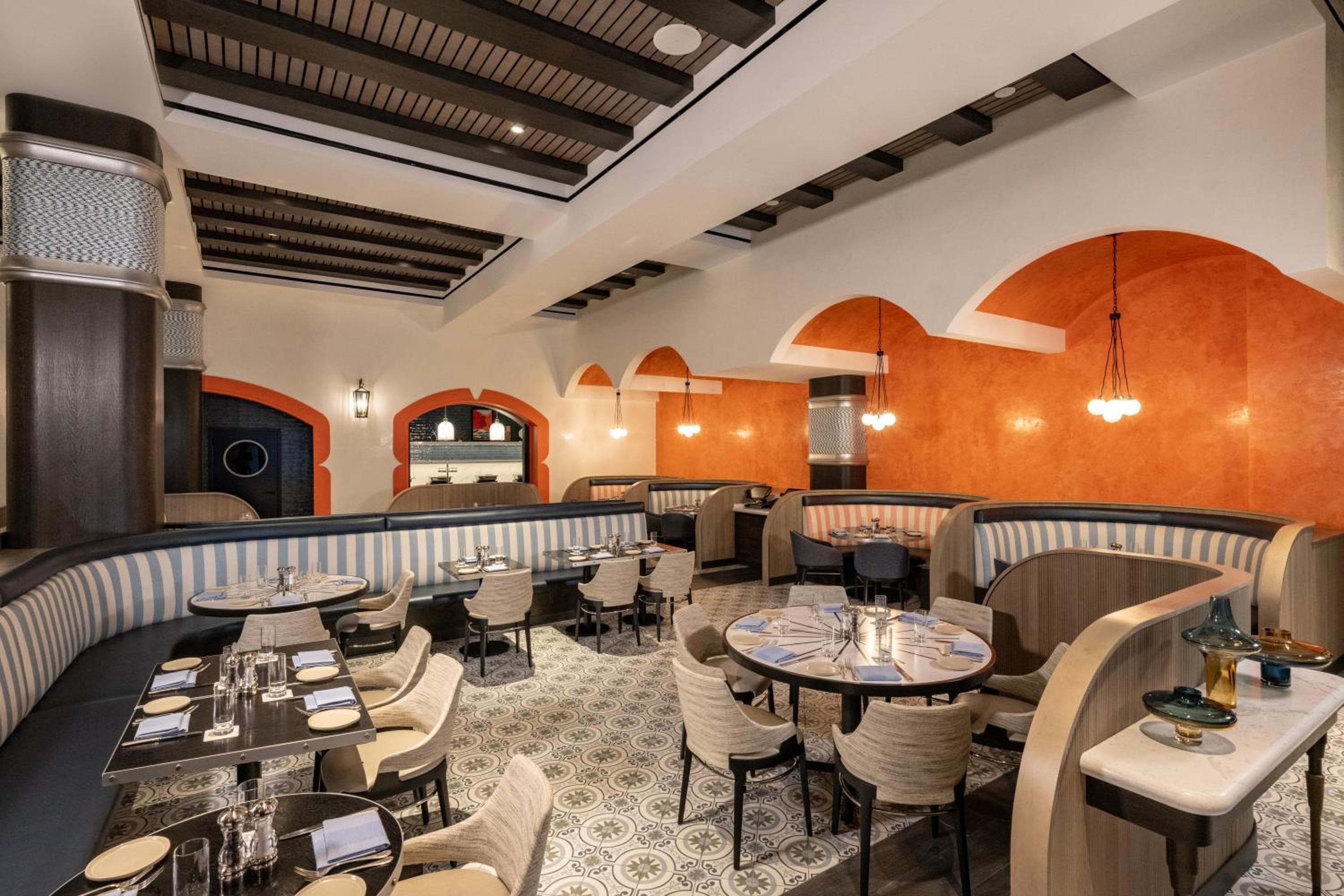 Universal's Loews Portofino Bay Hotel — 17