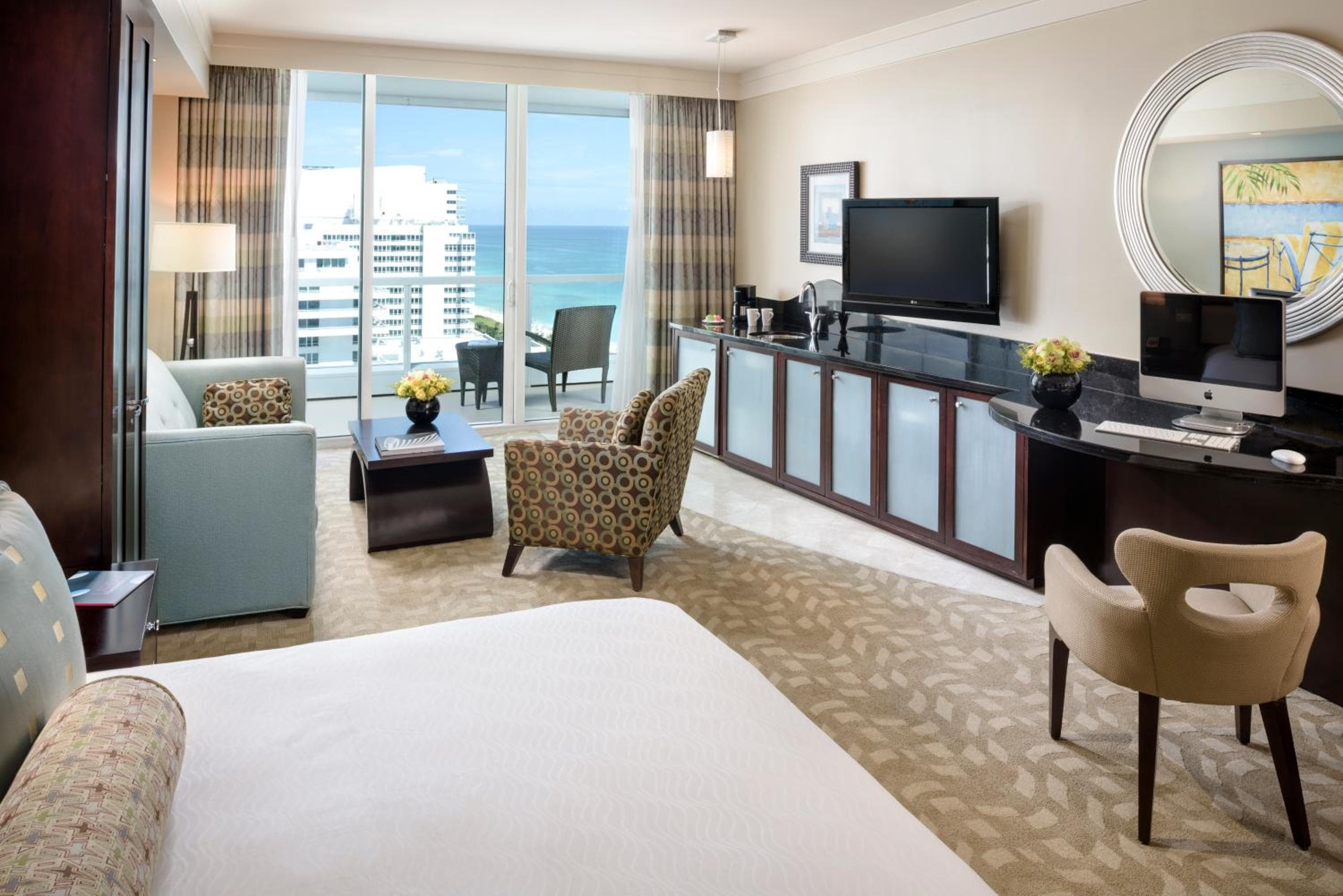 Fontainebleau Miami Beach — 22