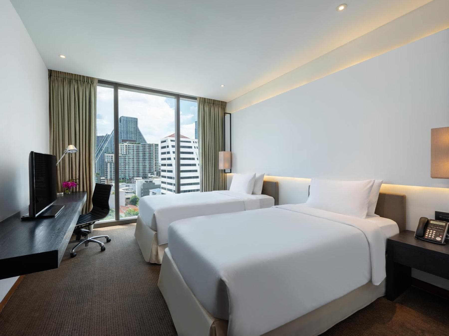 Amara Bangkok Hotel — 27