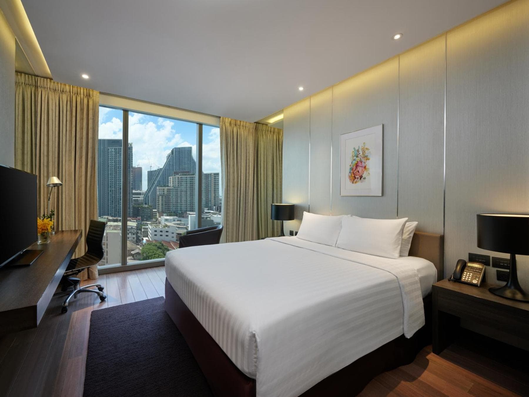 Amara Bangkok Hotel — 3