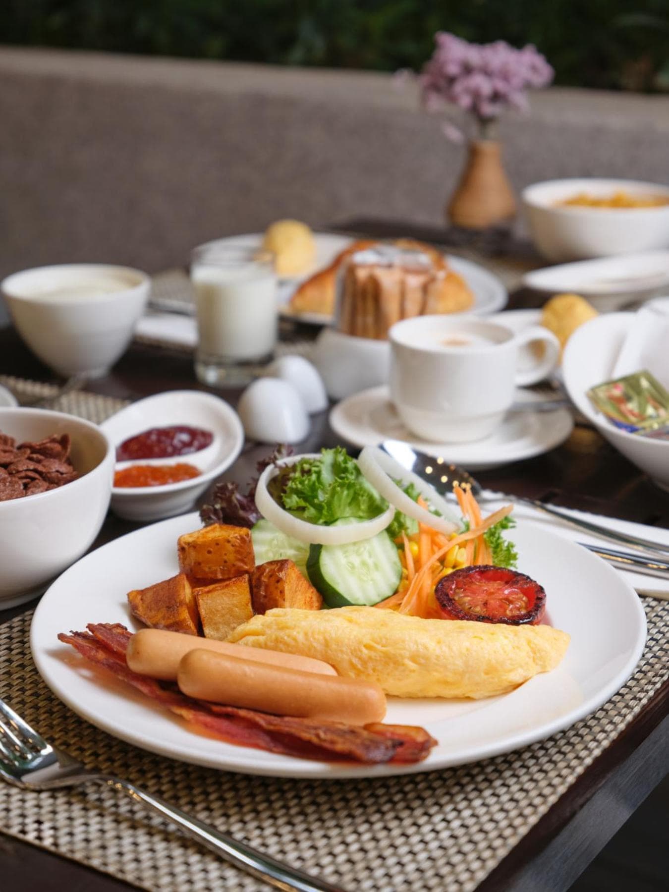 Amara Bangkok Hotel — 20