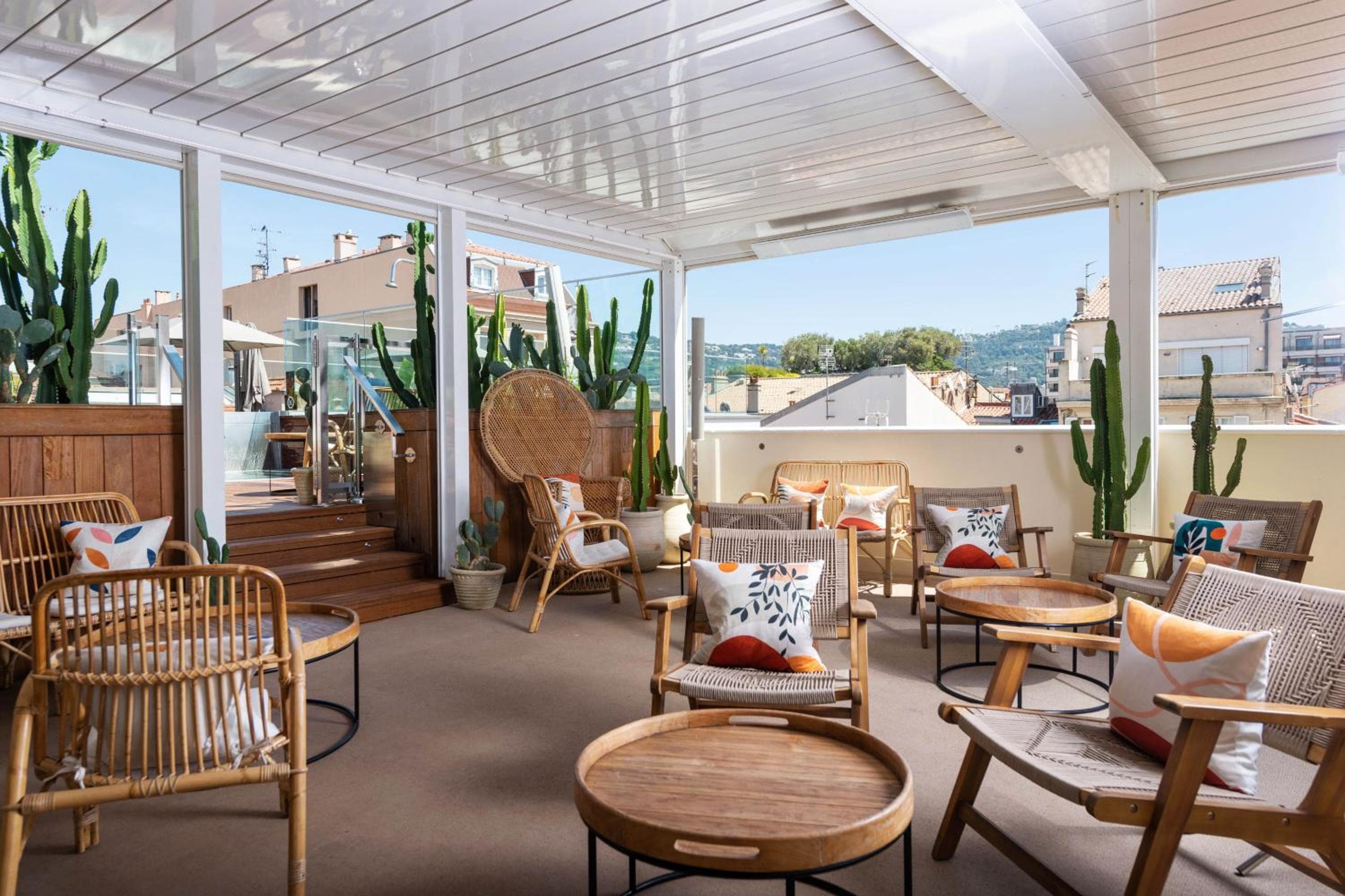 Five Seas by Inwood Hotels — 9