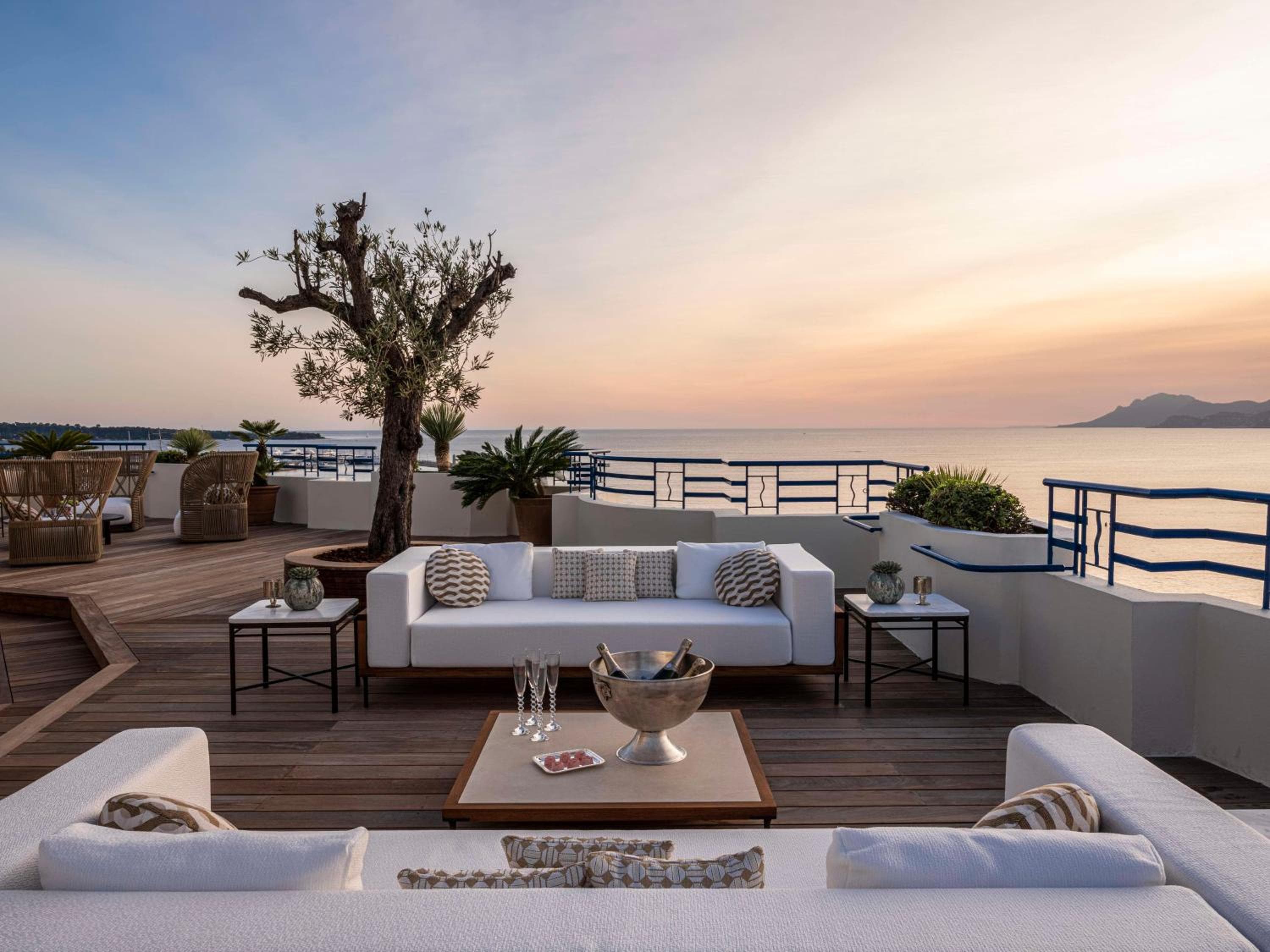 Hôtel Martinez, in The Unbound Collection by Hyatt — 10