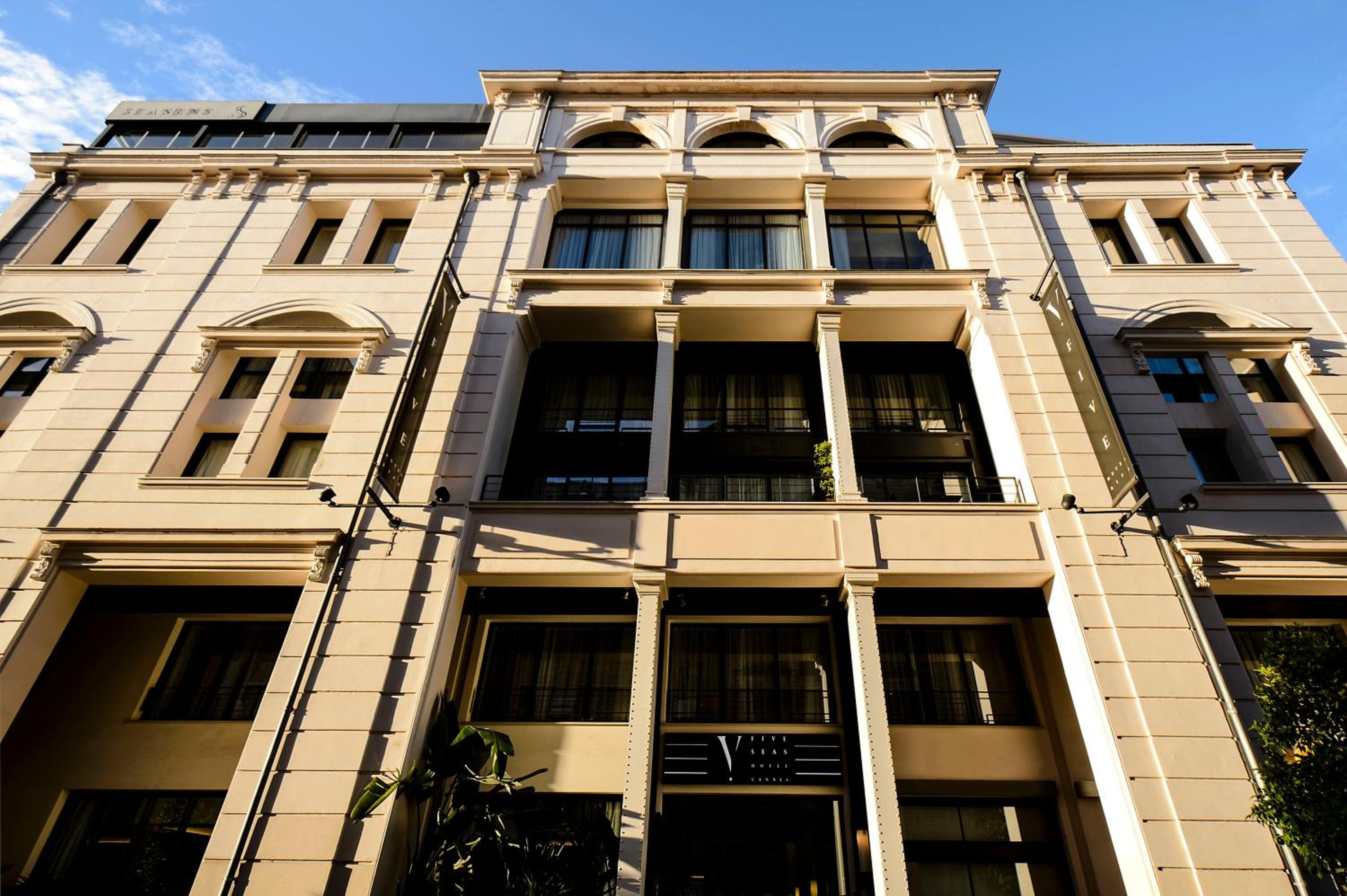 Five Seas by Inwood Hotels — 13
