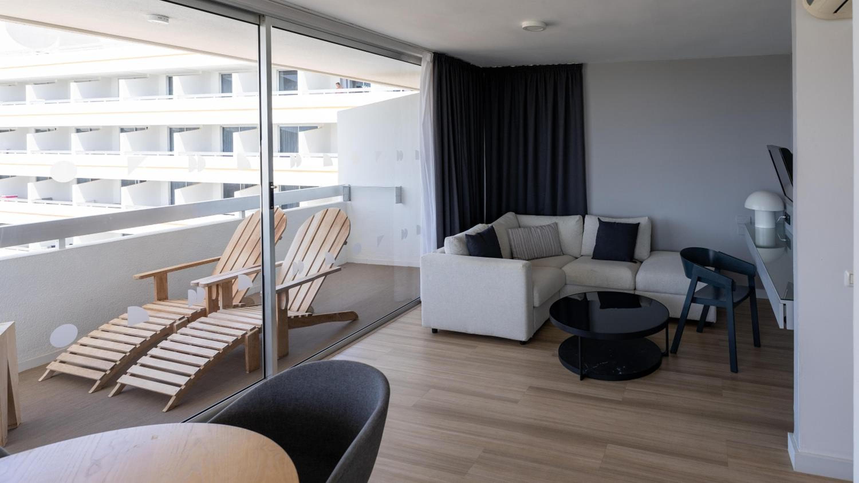 Coral Suites & Spa - Adults Only — 6