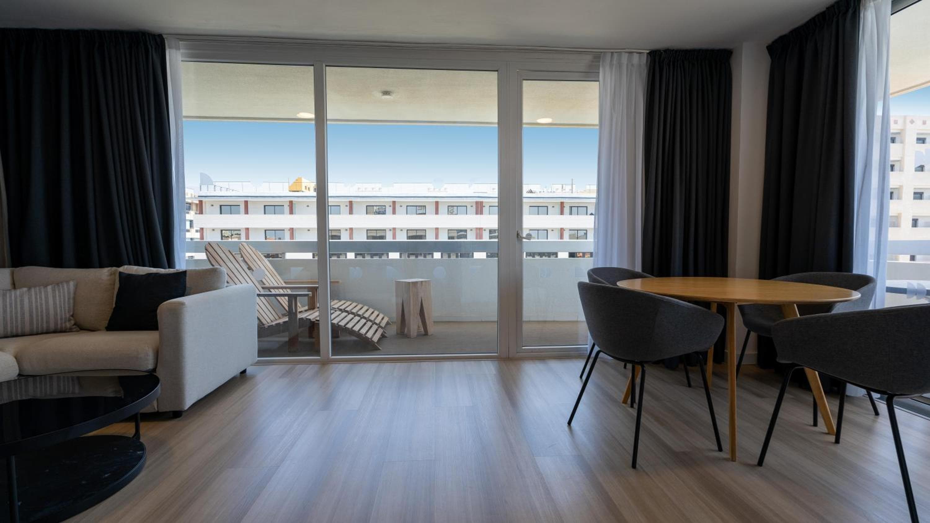 Coral Suites & Spa - Adults Only — 18