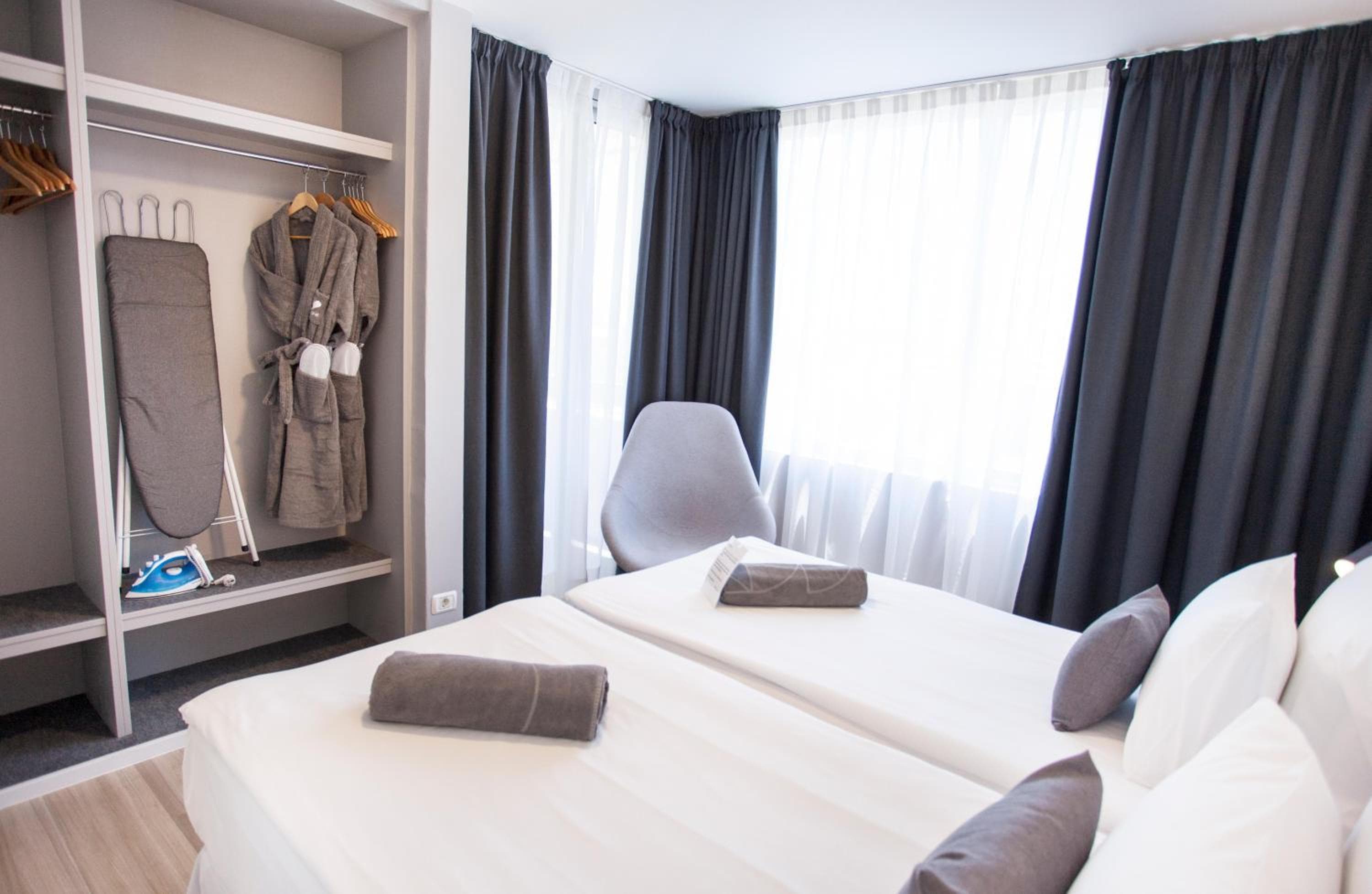 Coral Suites & Spa - Adults Only — 7