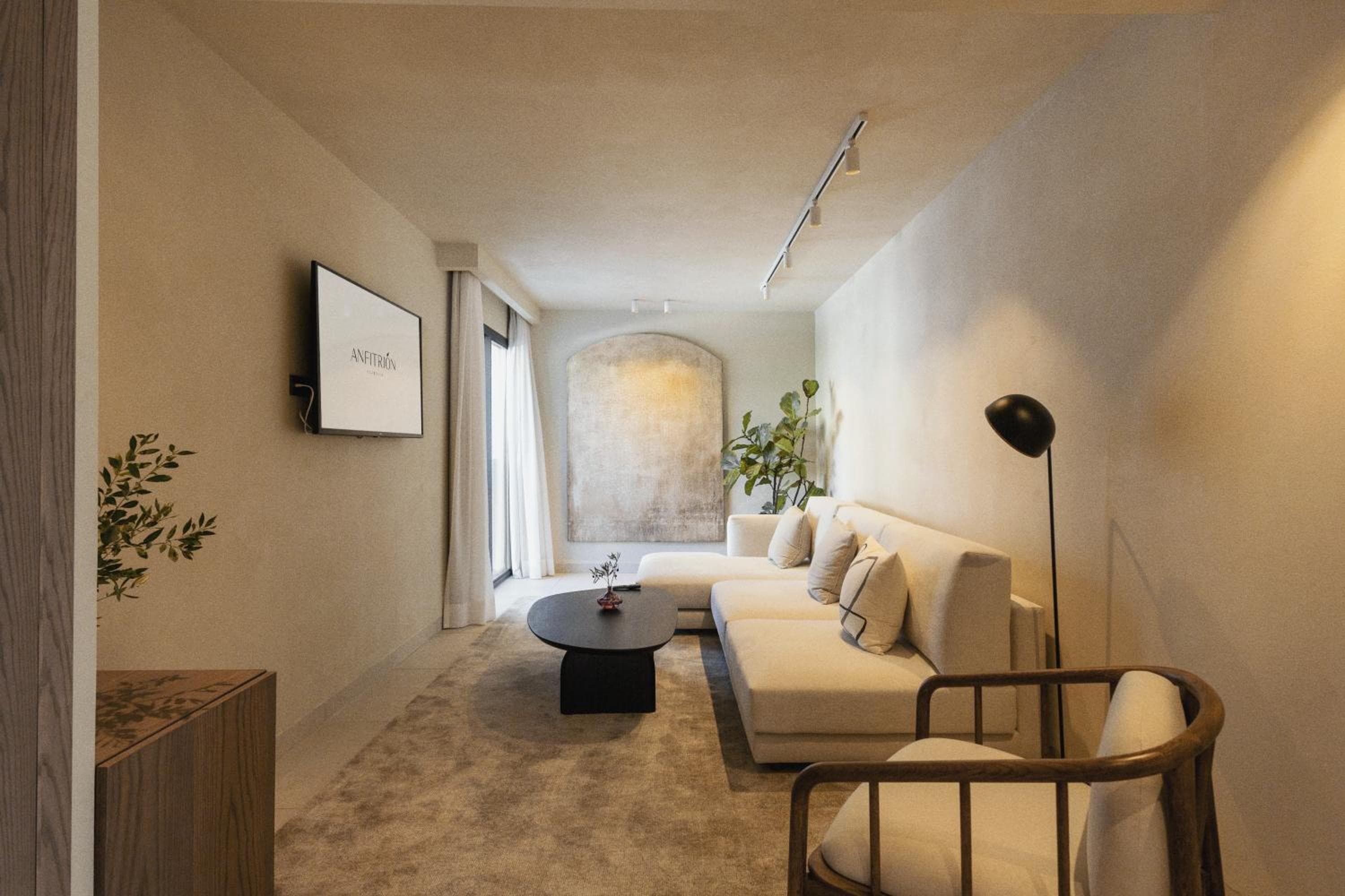 Anfitrión Villas & Suites — 4