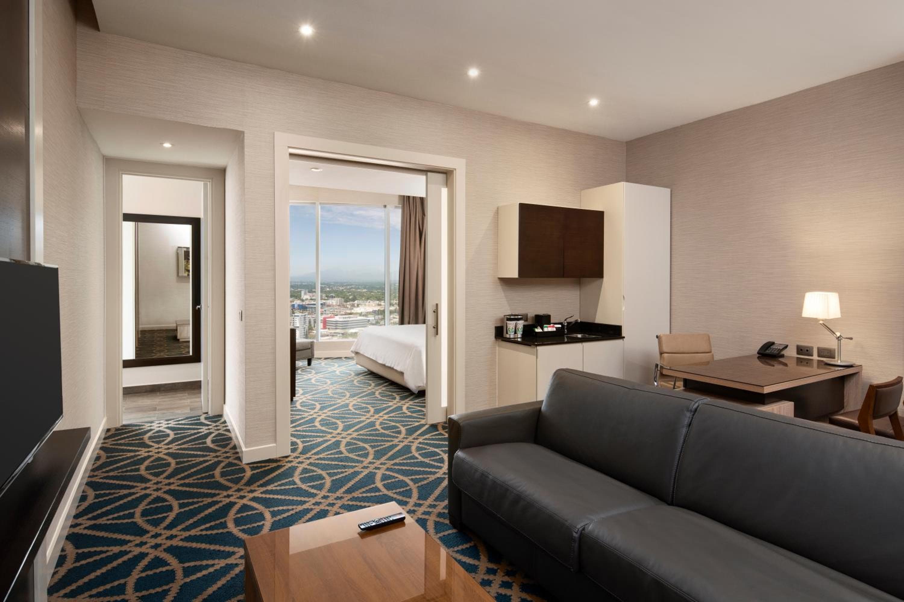 Embassy Suites by Hilton Santo Domingo — 6