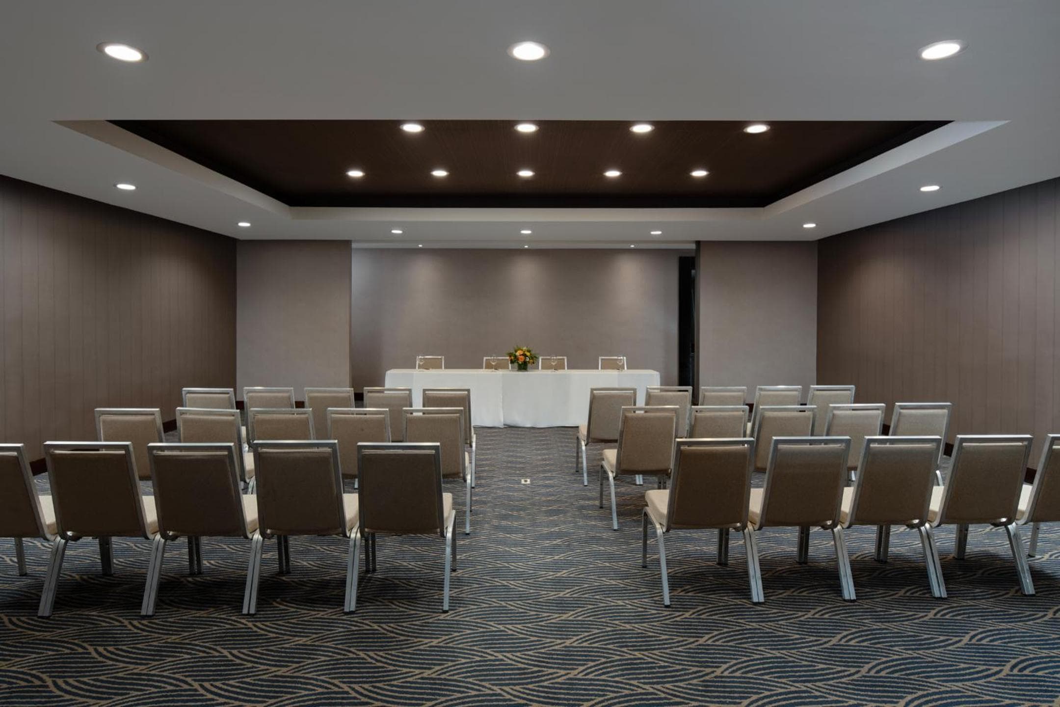 Embassy Suites by Hilton Santo Domingo — 26