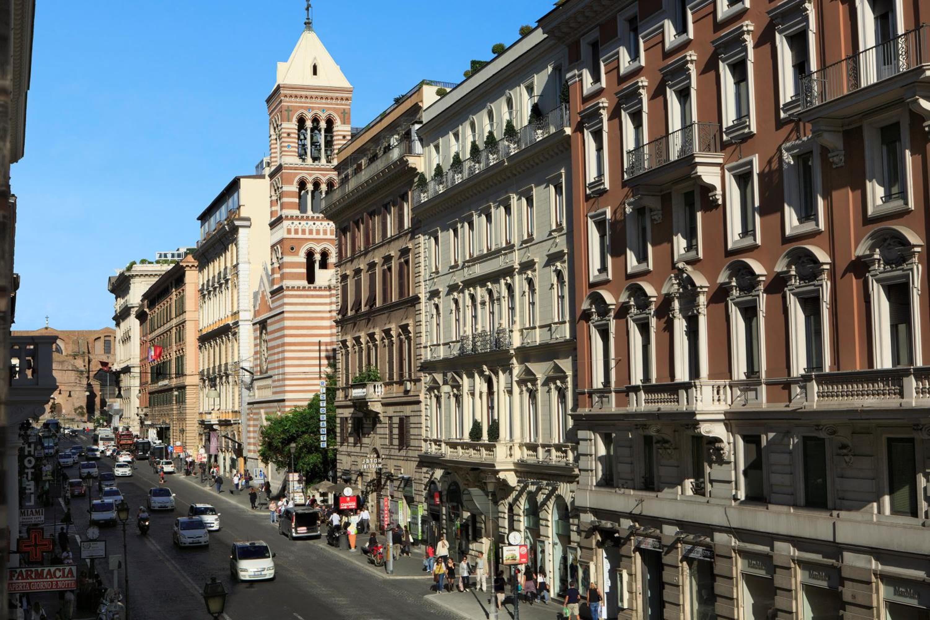 Hotel Artemide — 24