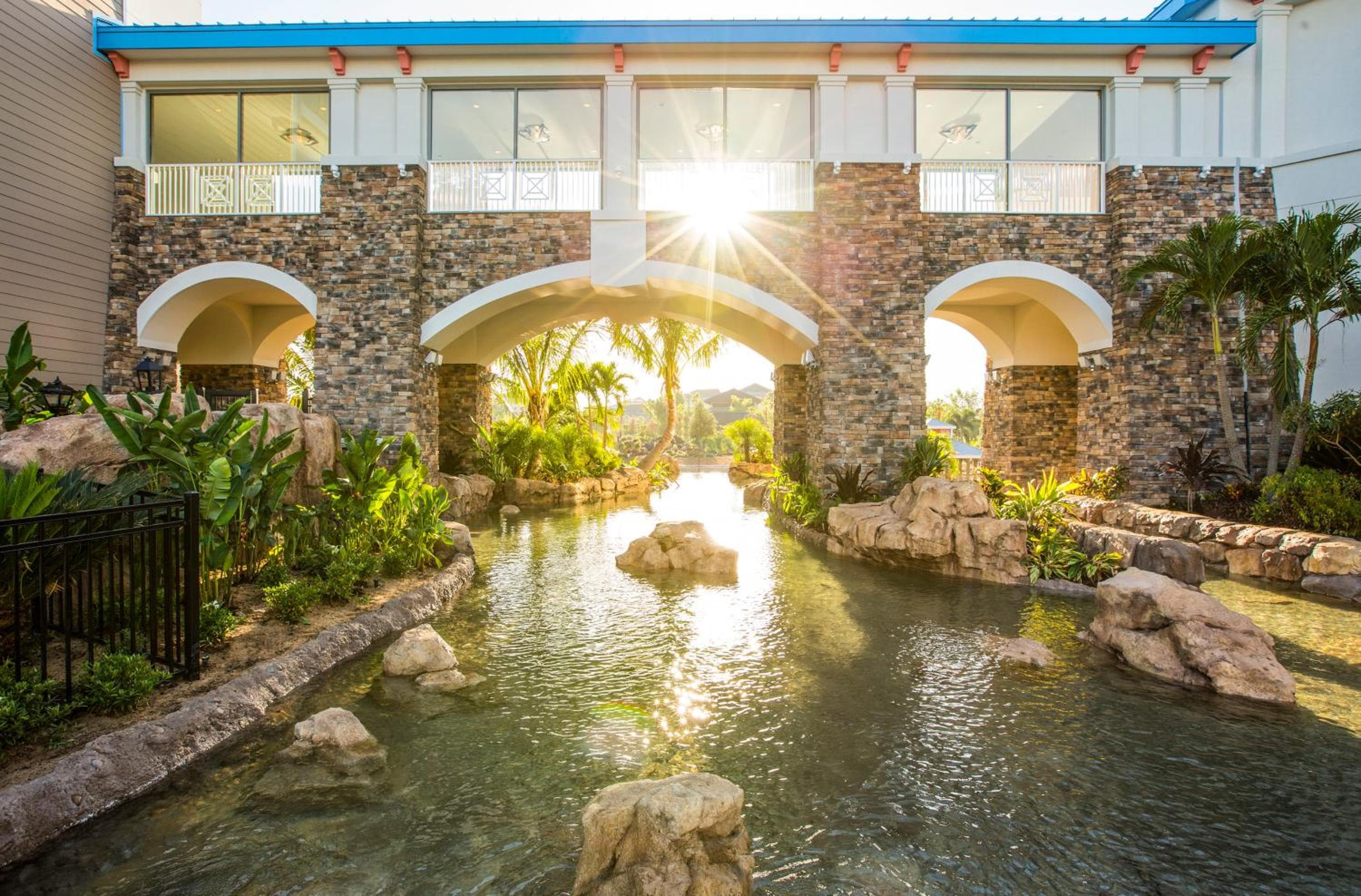 Universal's Loews Sapphire Falls Resort — 21