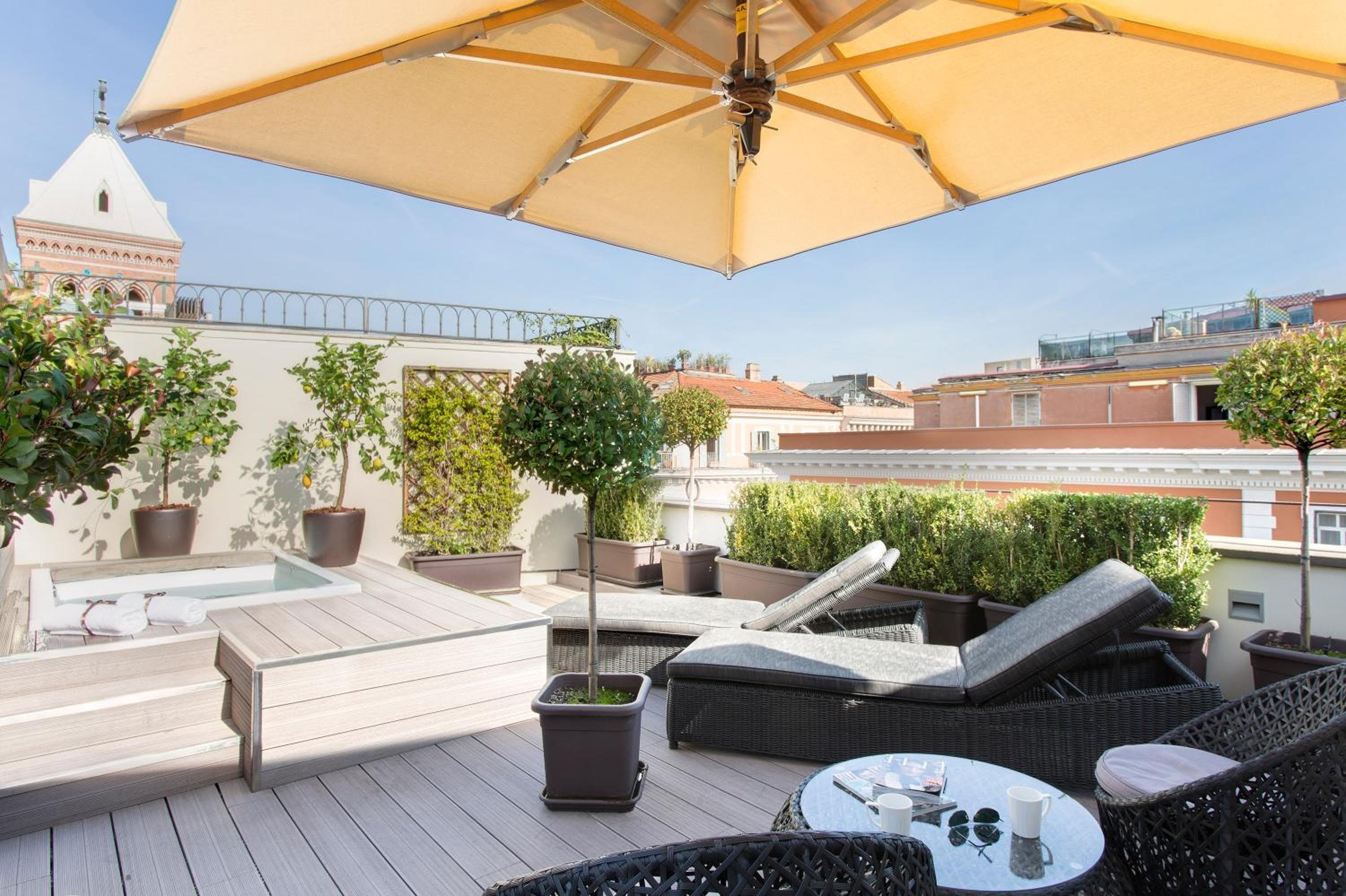 Hotel Artemide — 23