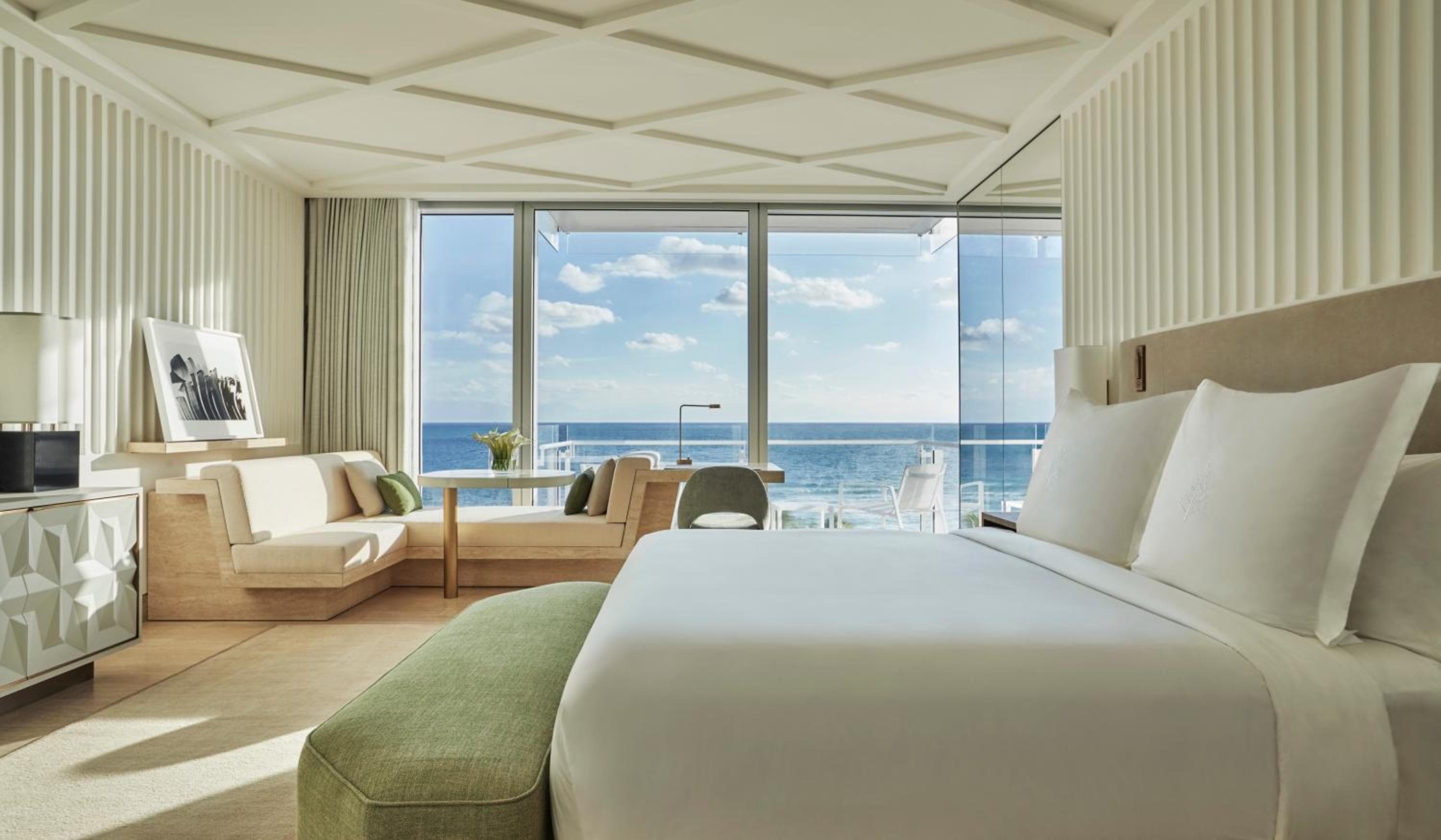 Four Seasons Hotel at The Surf Club — 29