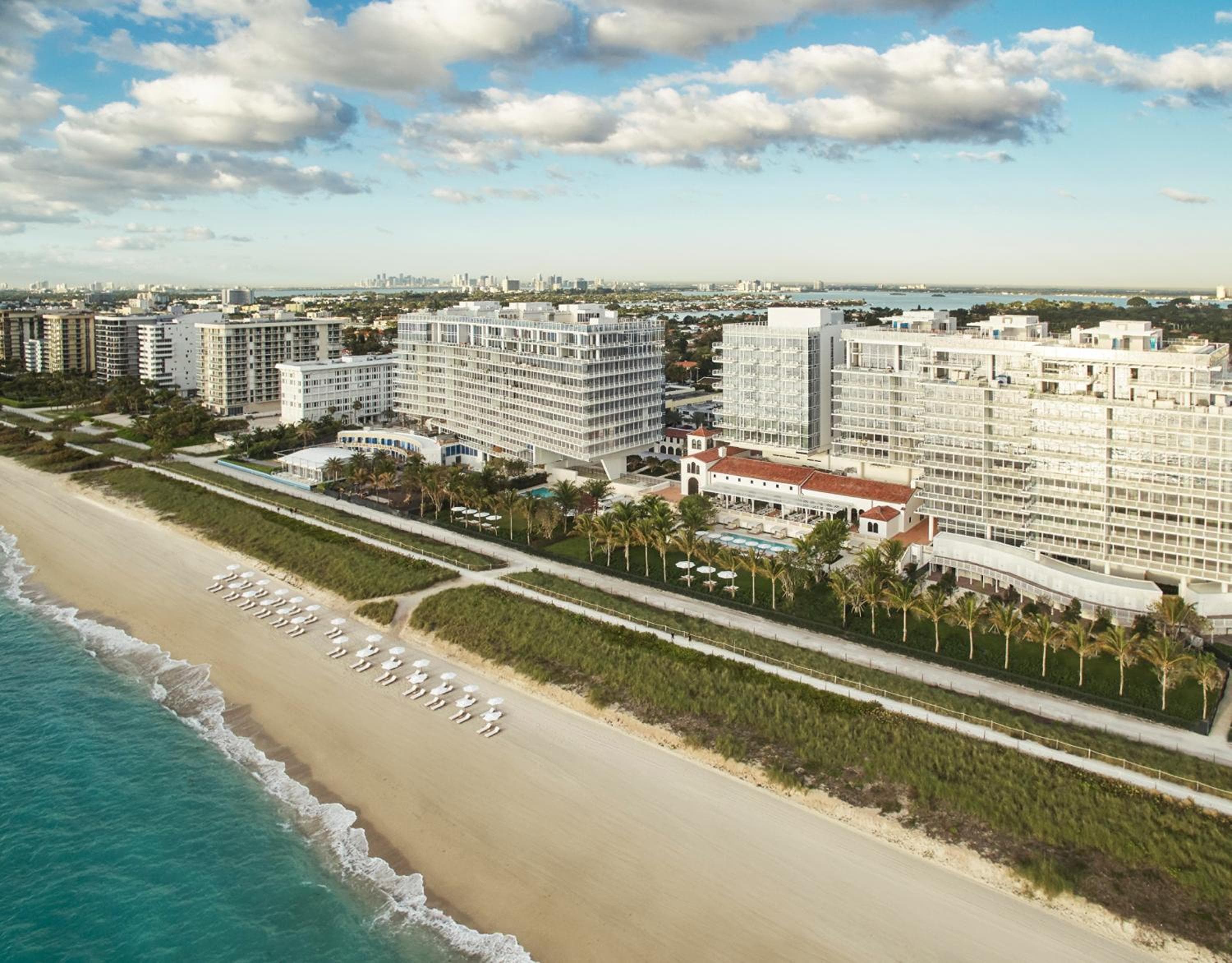 Four Seasons Hotel at The Surf Club — 1