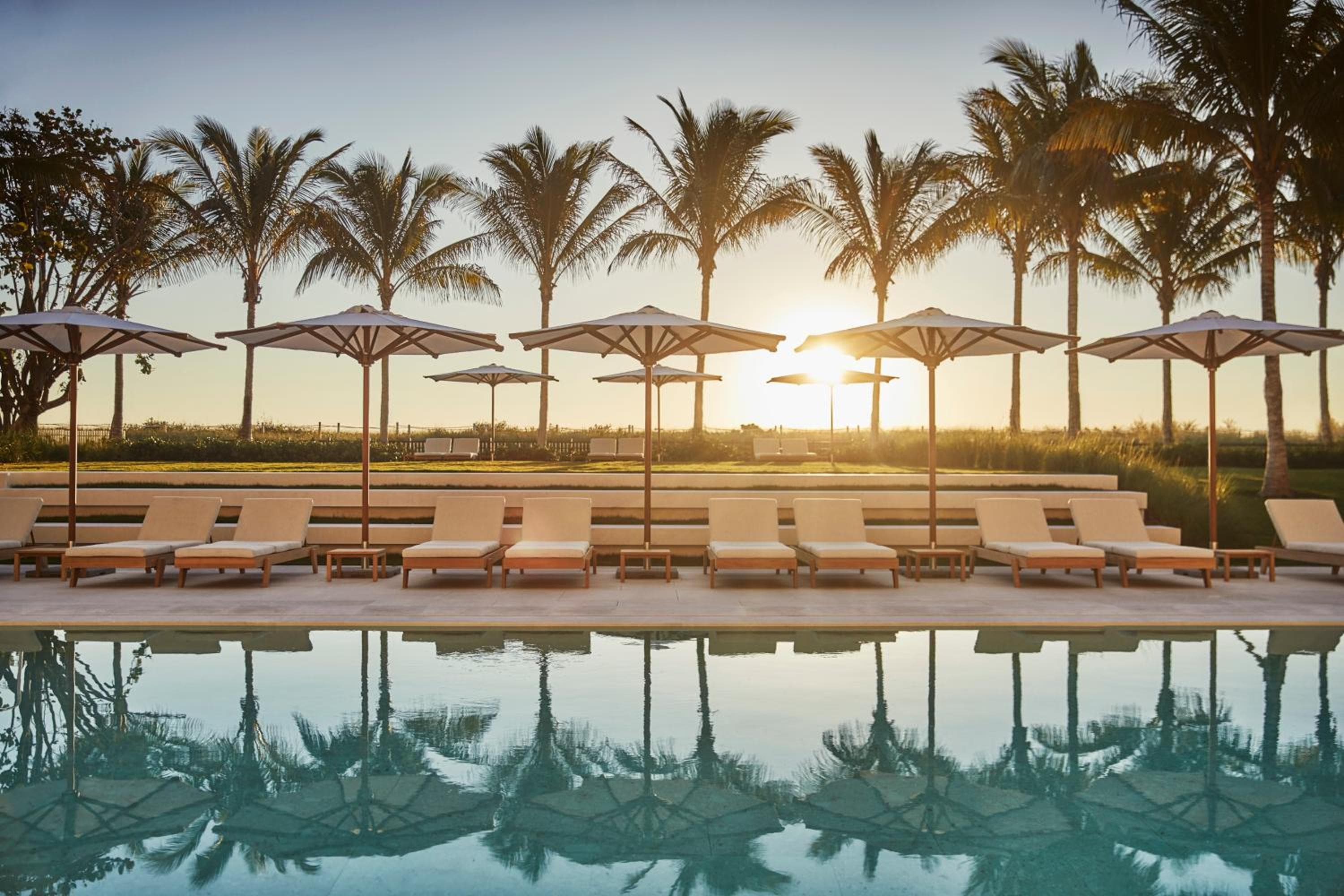 Four Seasons Hotel at The Surf Club — 22