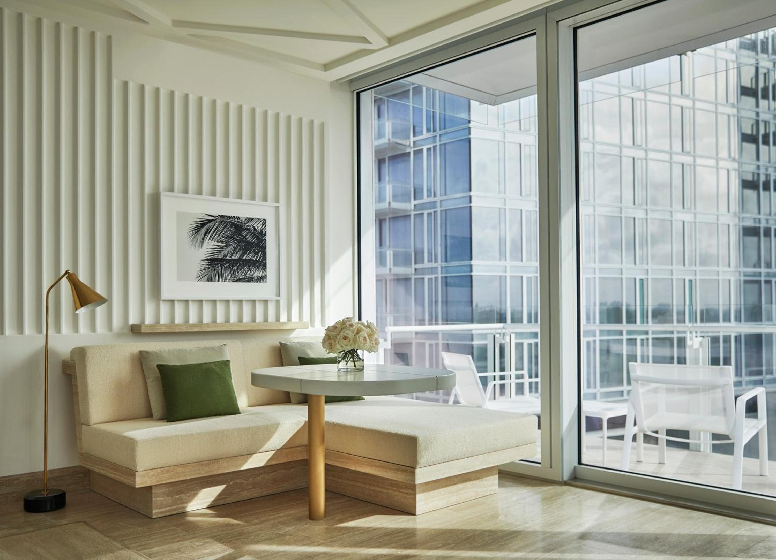 Four Seasons Hotel at The Surf Club — 24