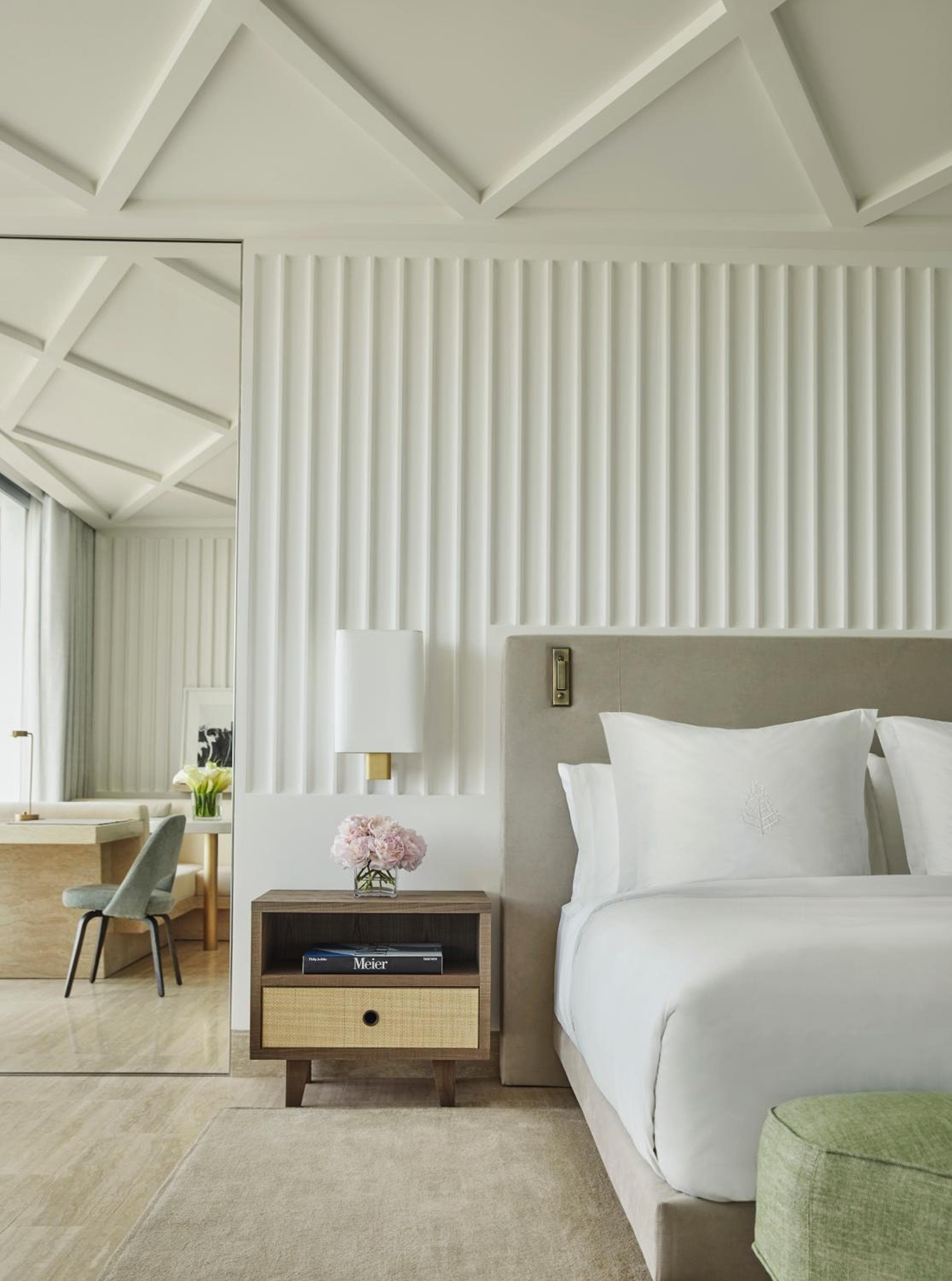 Four Seasons Hotel at The Surf Club — 7