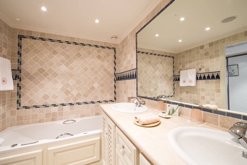Hotel Byblos Saint-Tropez — 20
