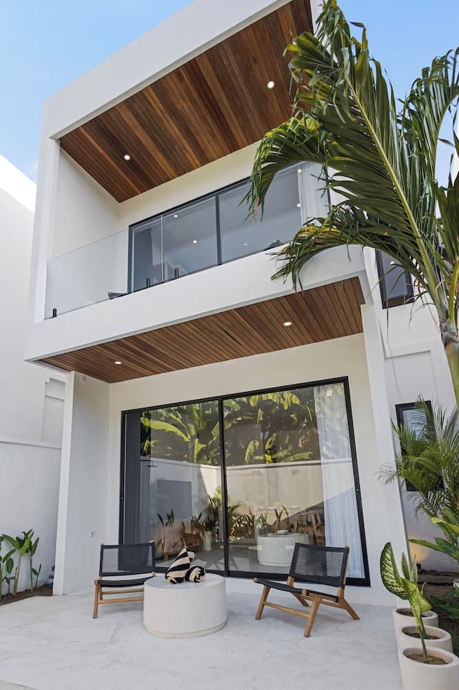 White Residence - Art & Boutique Suites — 10