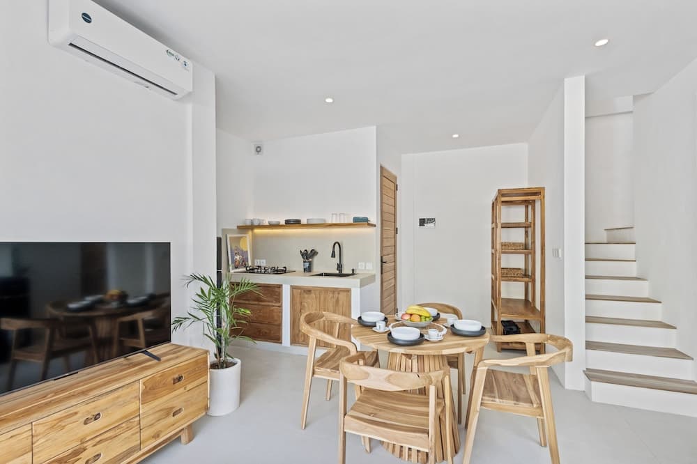 White Residence - Art & Boutique Suites — 4