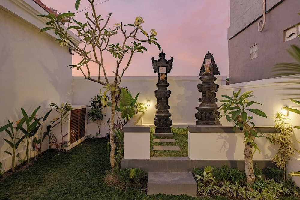 Luxury Nanda Villa Ubud — 12