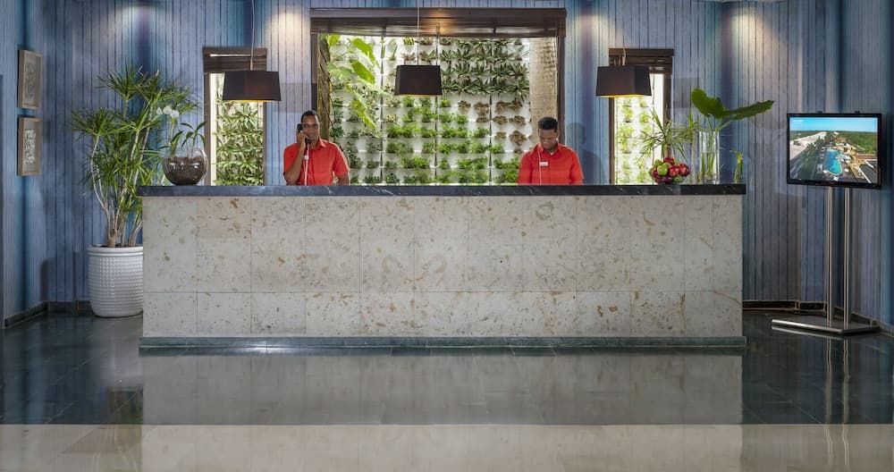 Catalonia Royal Bavaro - Adults Only — 8