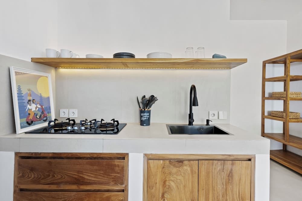 White Residence - Art & Boutique Suites — 3