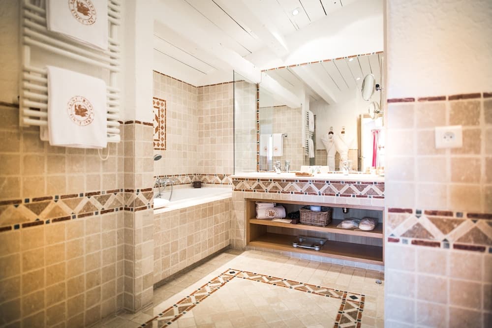 Hotel Byblos Saint-Tropez — 12