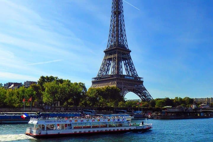 Paris Seine River Sightseeing Guided Cruise Vedettes du Pont Neuf