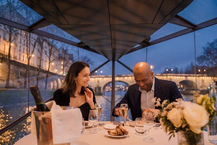 Bateaux Mouches® Dinner Cruise on the Seine River in Paris