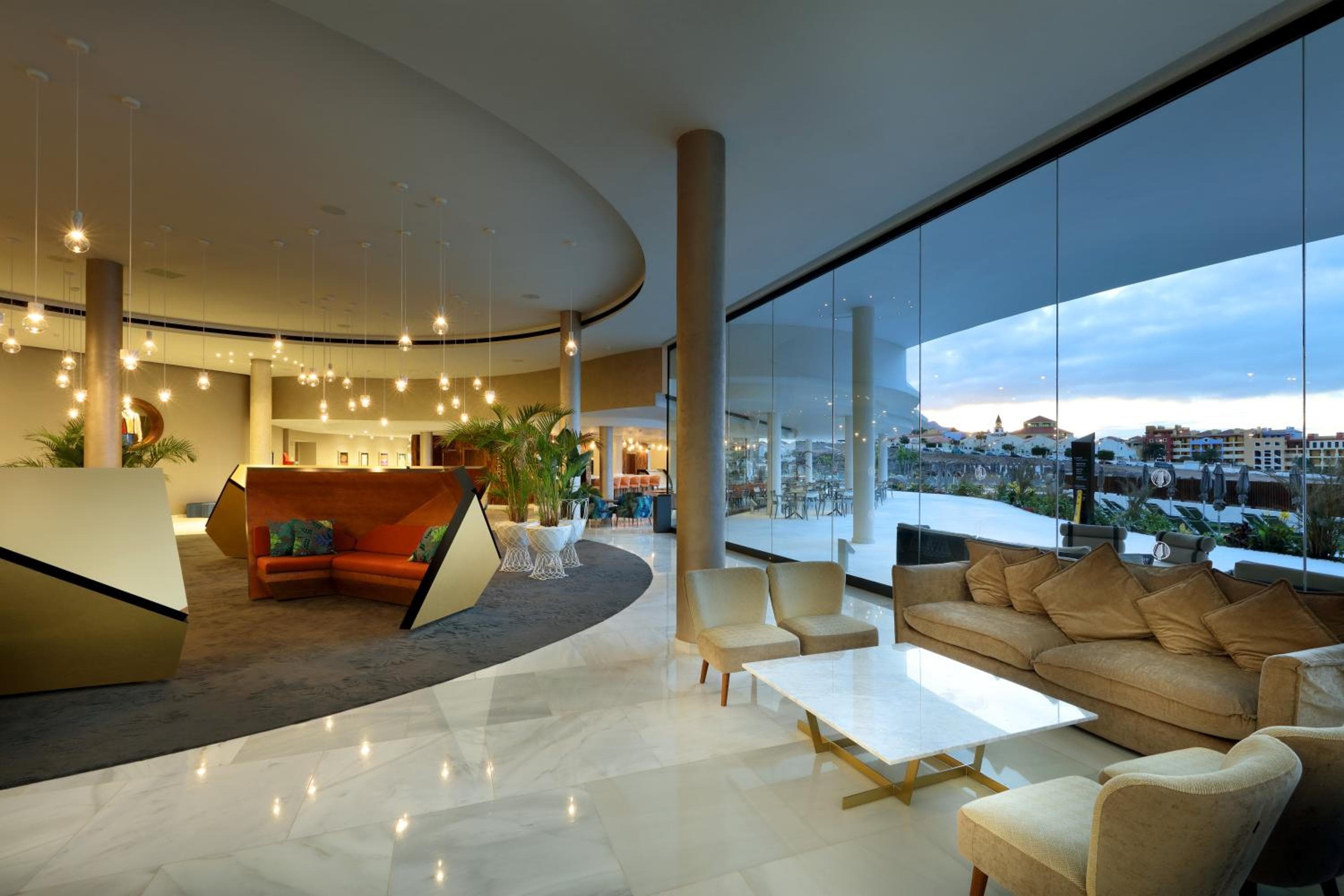 Hard Rock Hotel Tenerife — 14