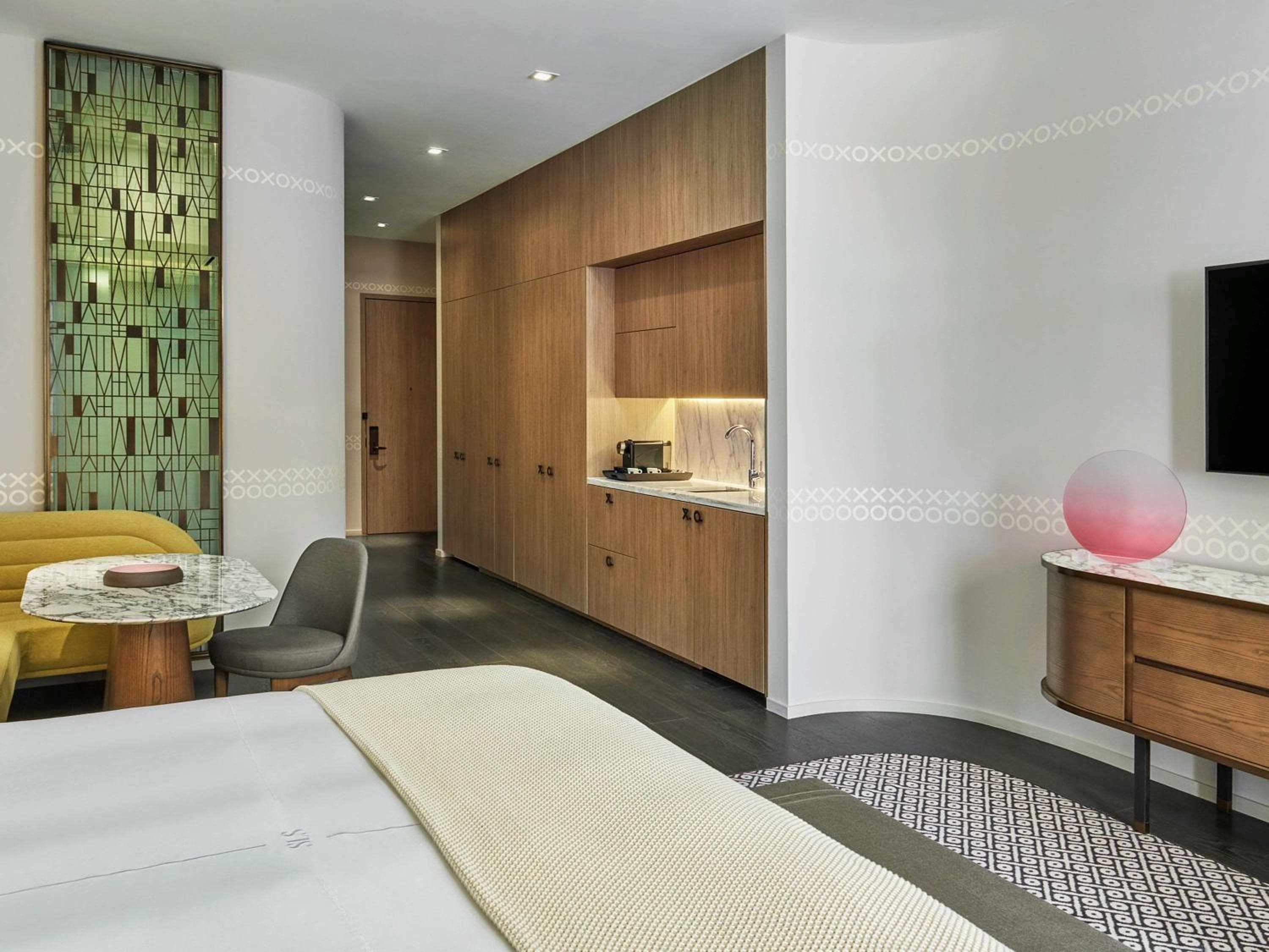 SLS LUX Brickell — 26