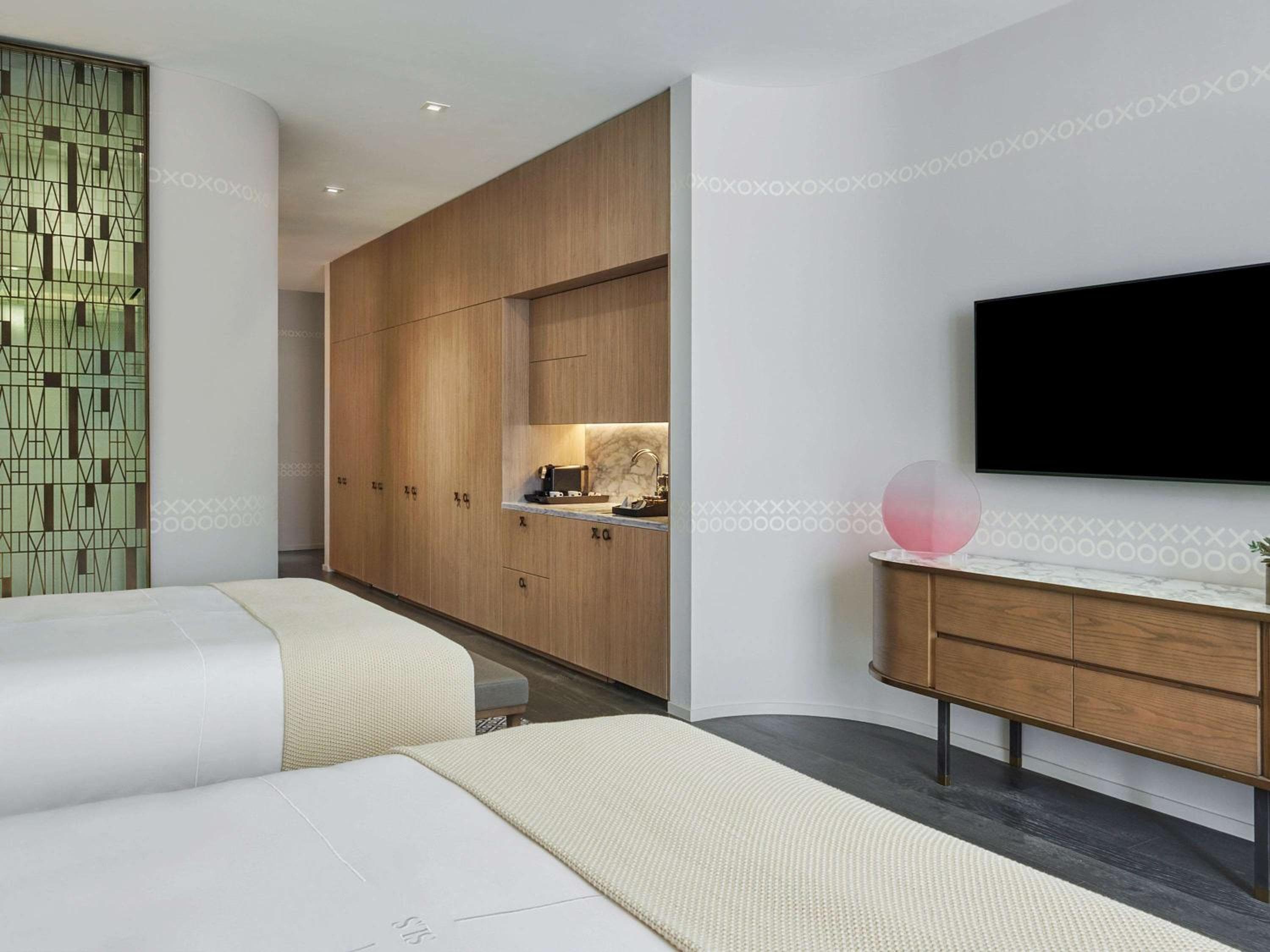 SLS LUX Brickell — 20